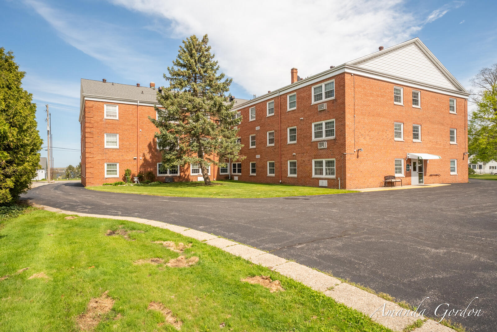 1249 Lakeshore Drive Muskegon MI 49441