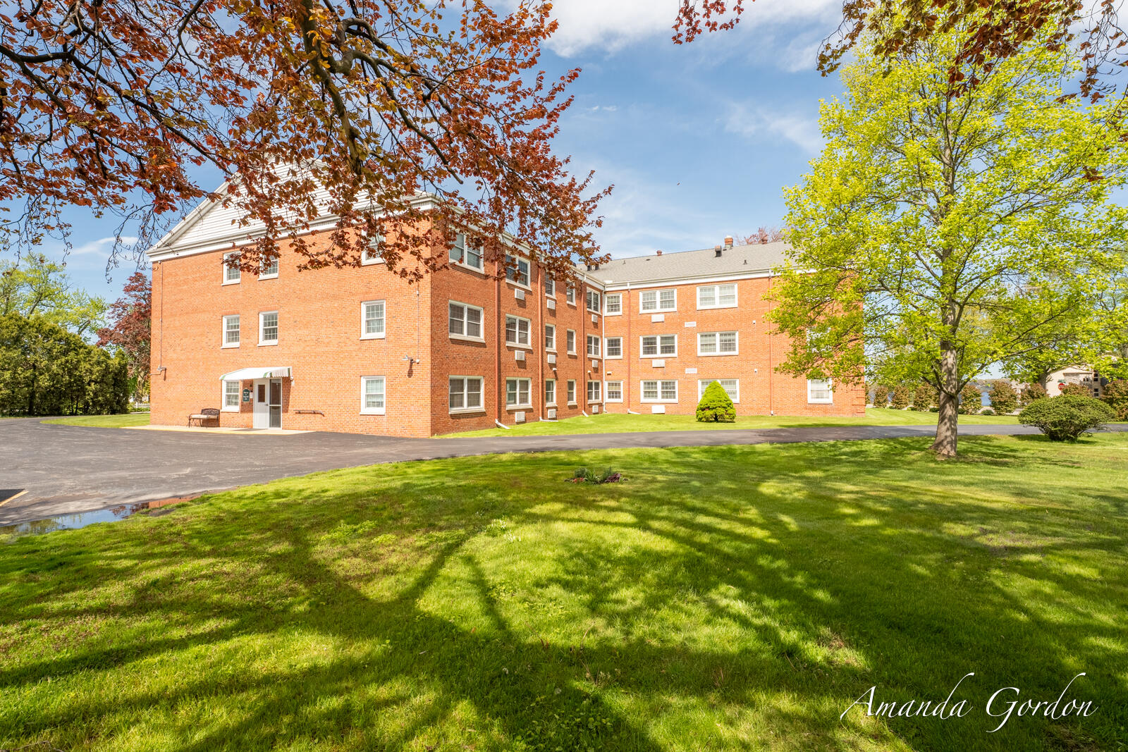 1249 Lakeshore Drive Muskegon MI 49441