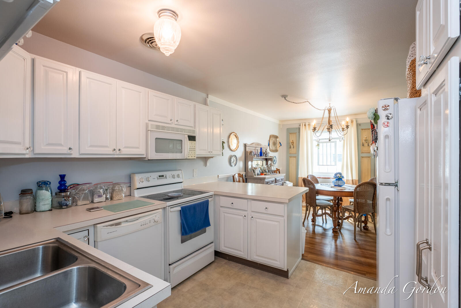 1249 Lakeshore Drive Muskegon MI 49441