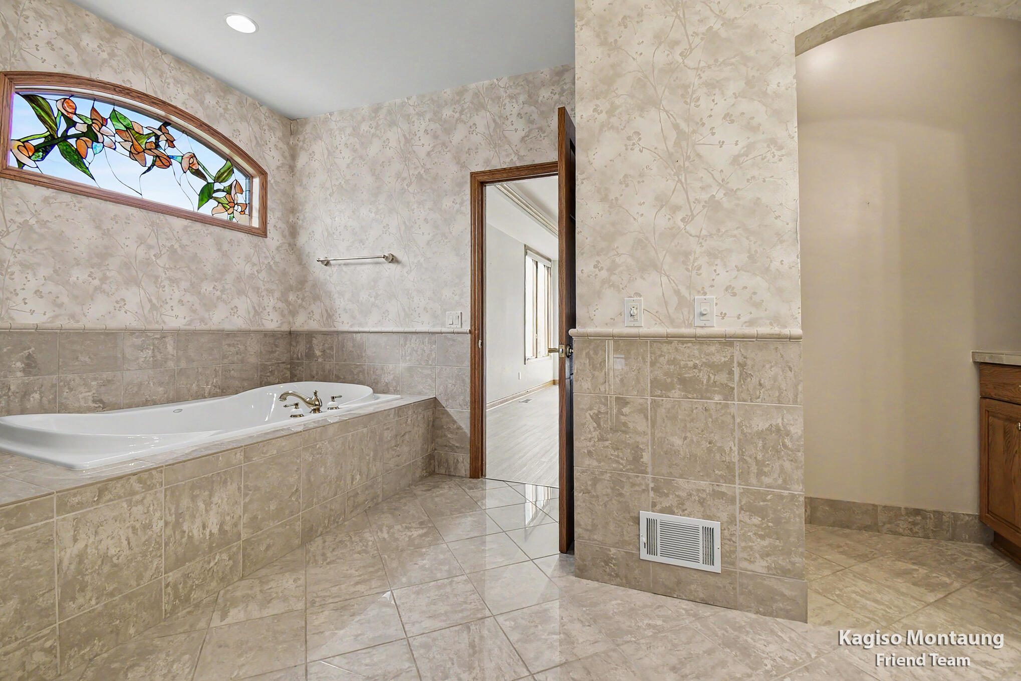 34 Regal Court Zeeland MI 49464