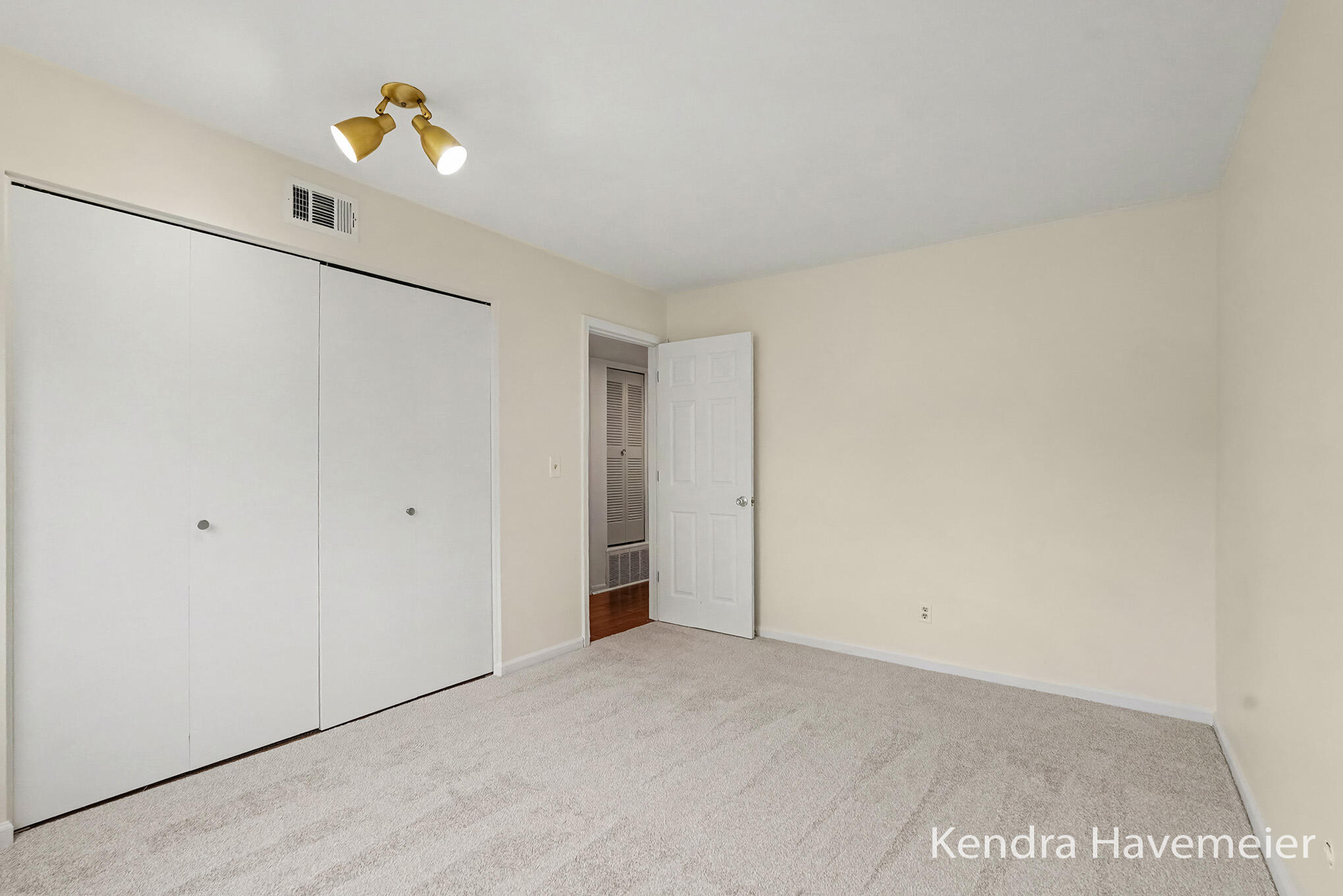 2759 Leonard Street NW Grand Rapids MI 49504
