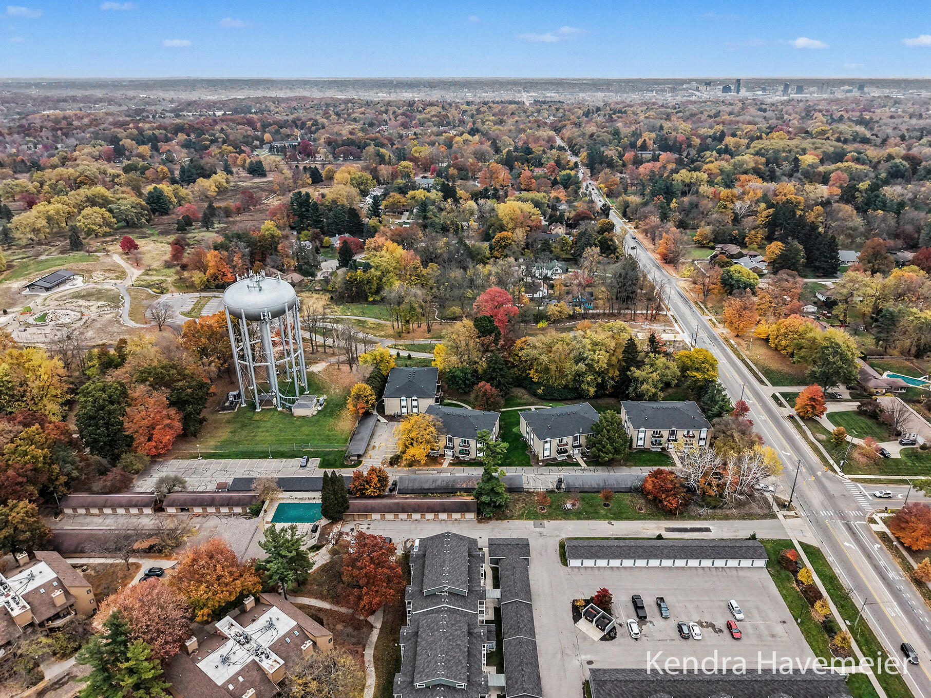 2759 Leonard Street NW Grand Rapids MI 49504