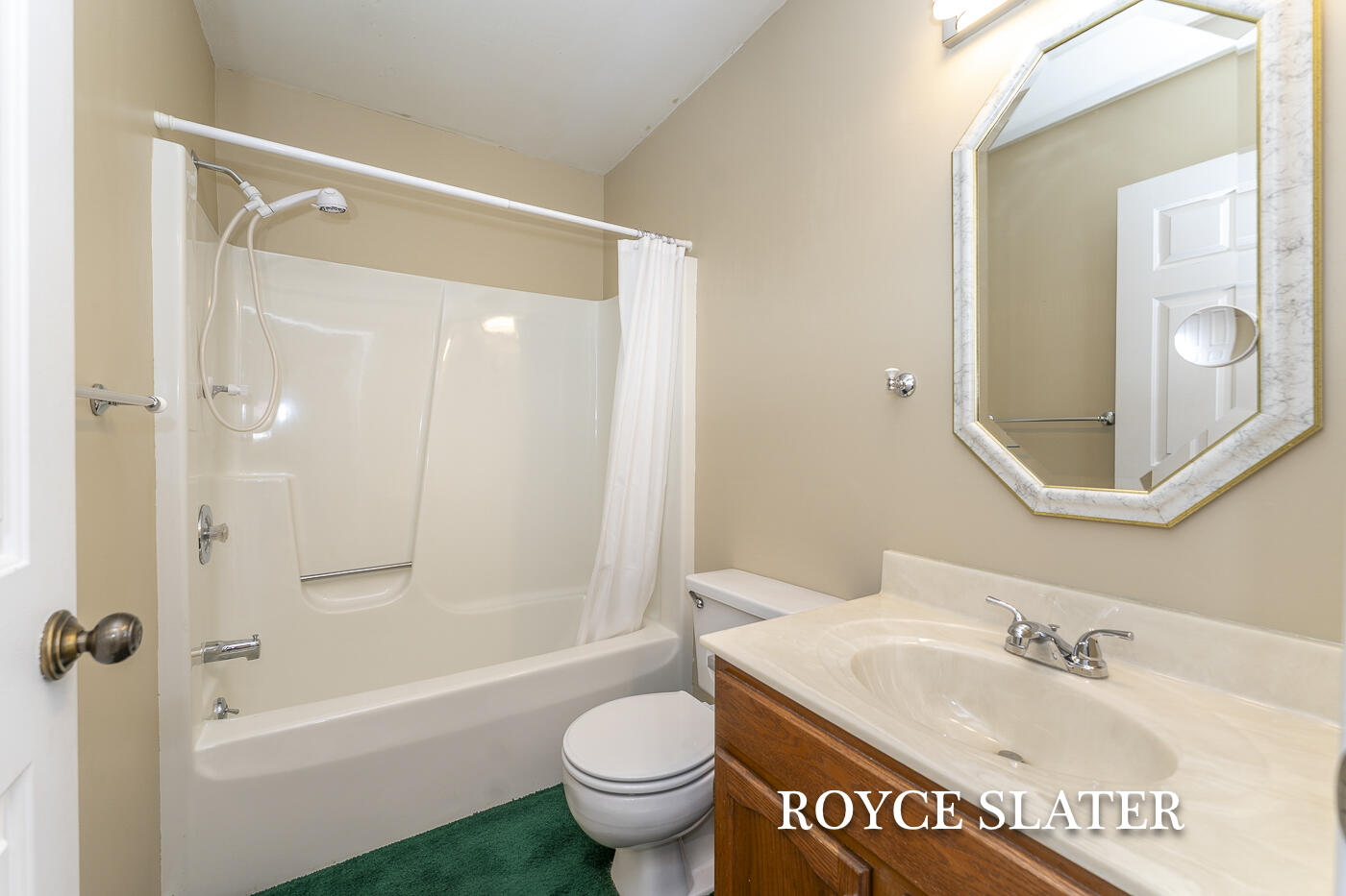 2682 Limestone Lane NE Grand Rapids MI 49525