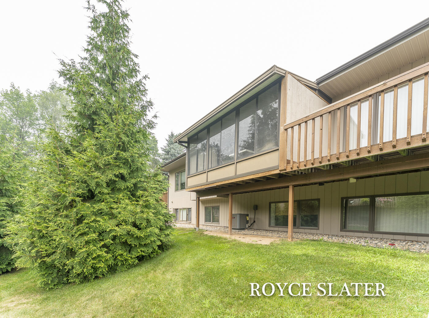 2682 Limestone Lane NE Grand Rapids MI 49525