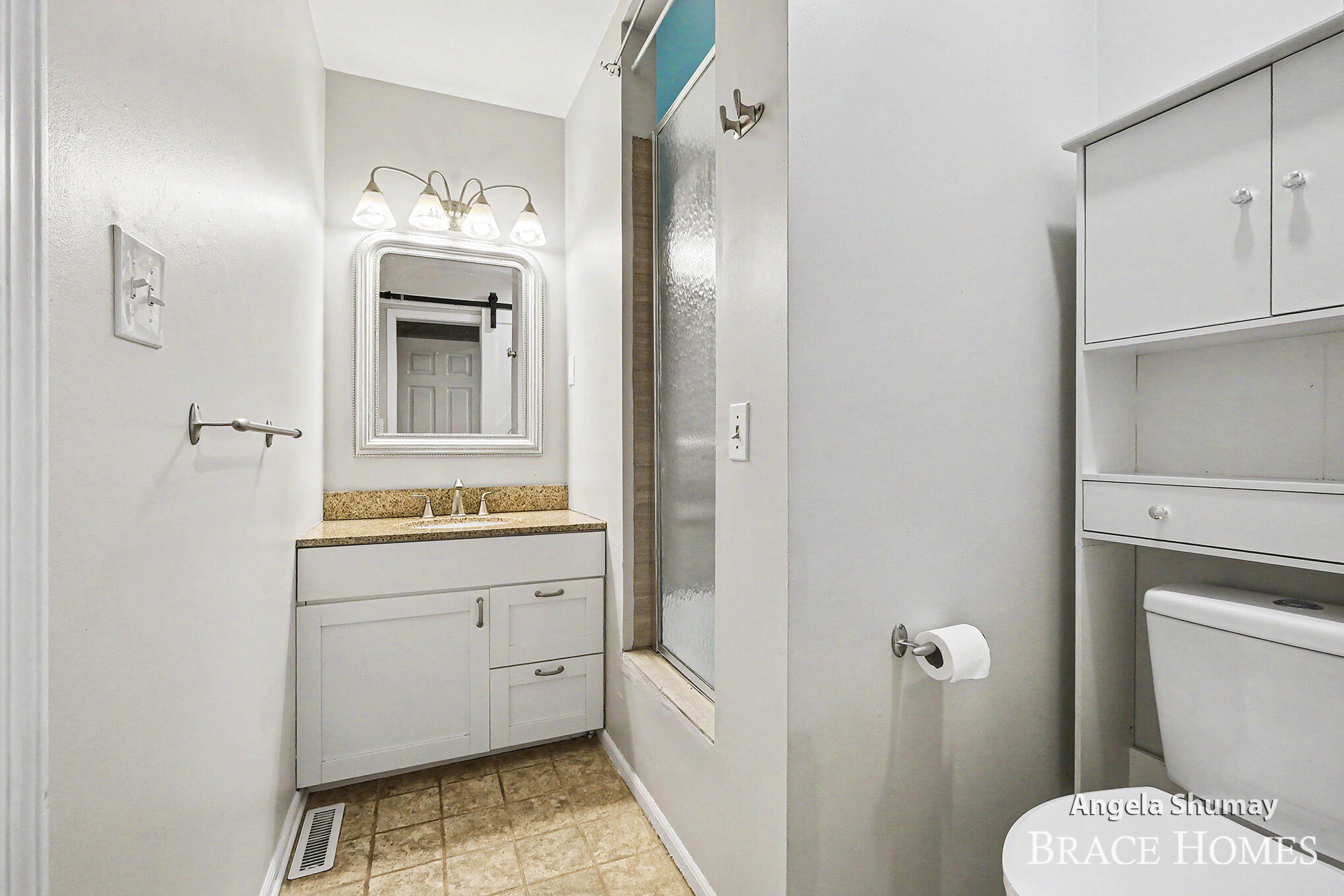 2631 Chatham Woods Drive SE Grand Rapids MI 49546