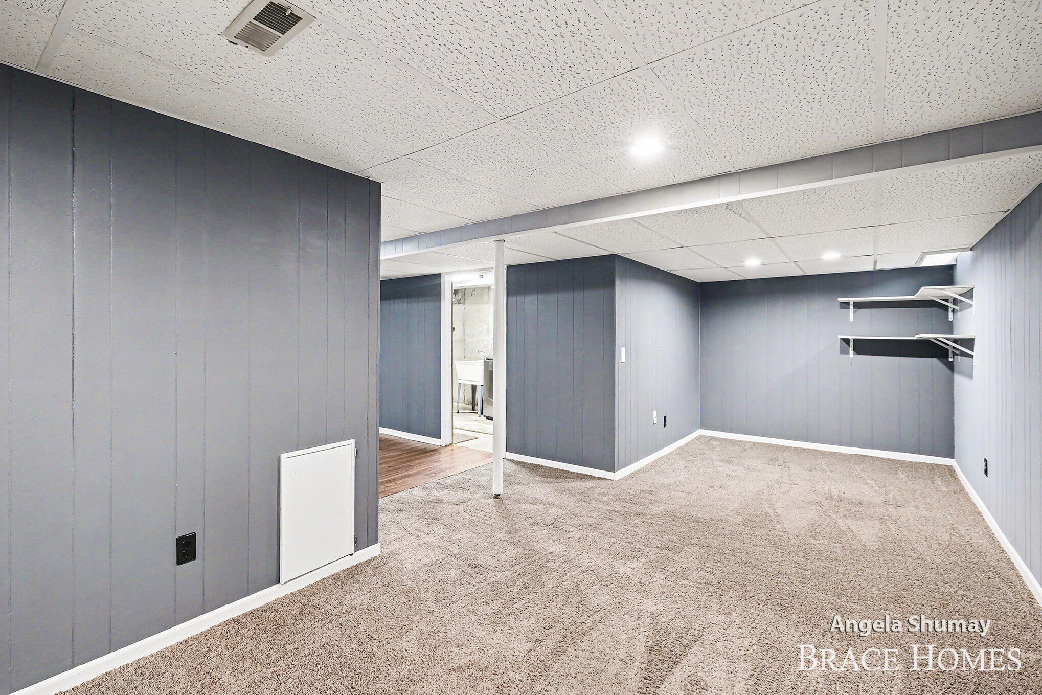 2631 Chatham Woods Drive SE Grand Rapids MI 49546