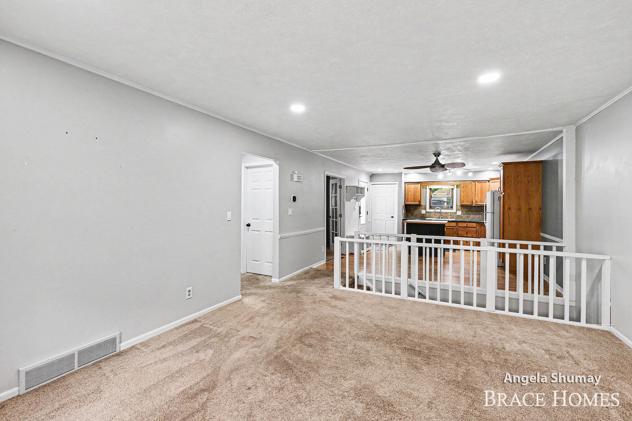 2631 Chatham Woods Drive SE Grand Rapids MI 49546