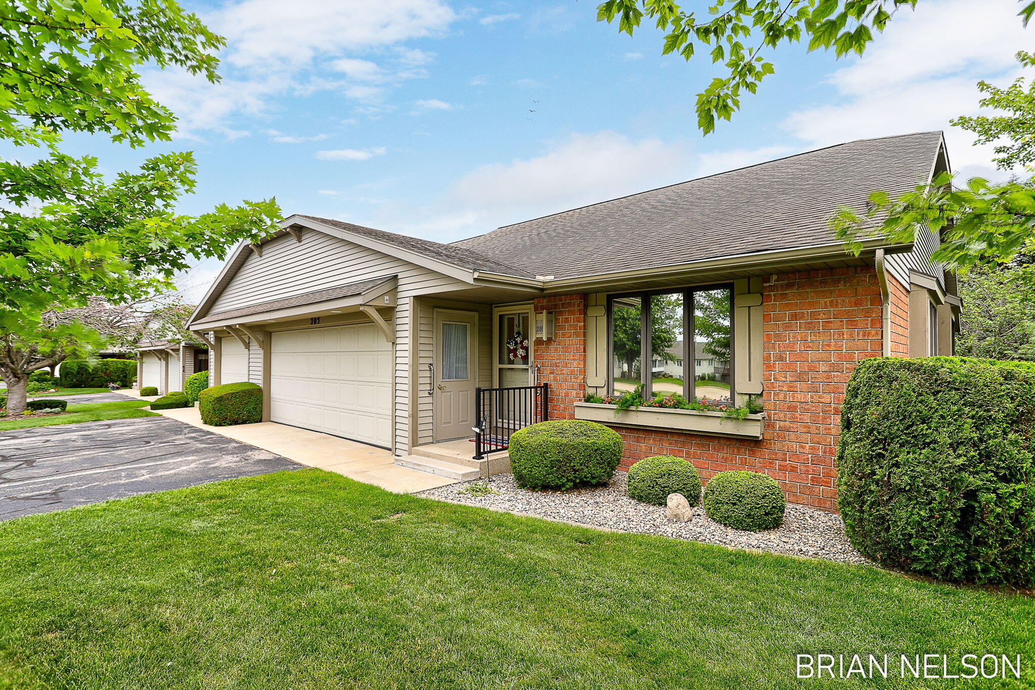 205 Parkside Drive Zeeland MI 49464