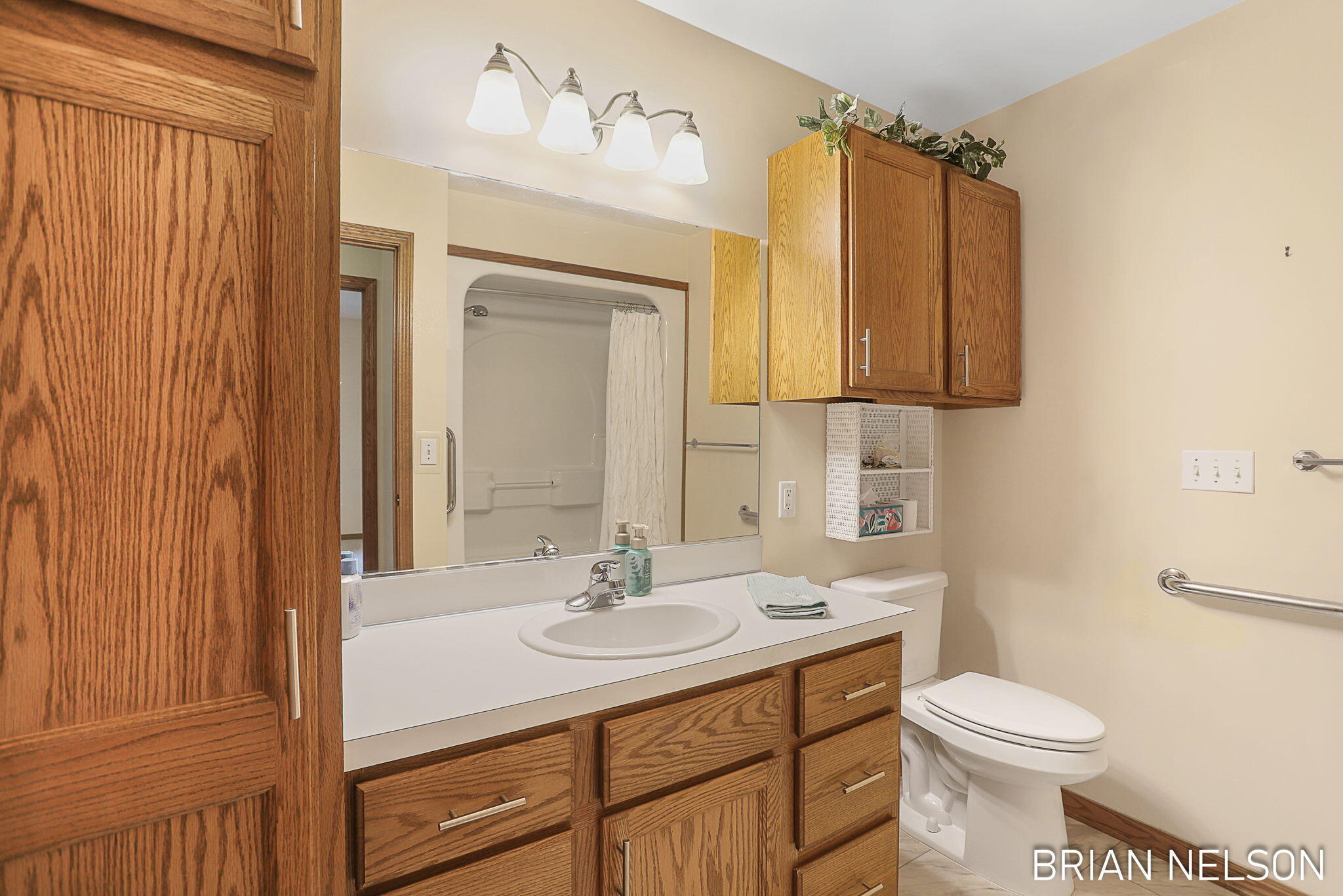 205 Parkside Drive Zeeland MI 49464
