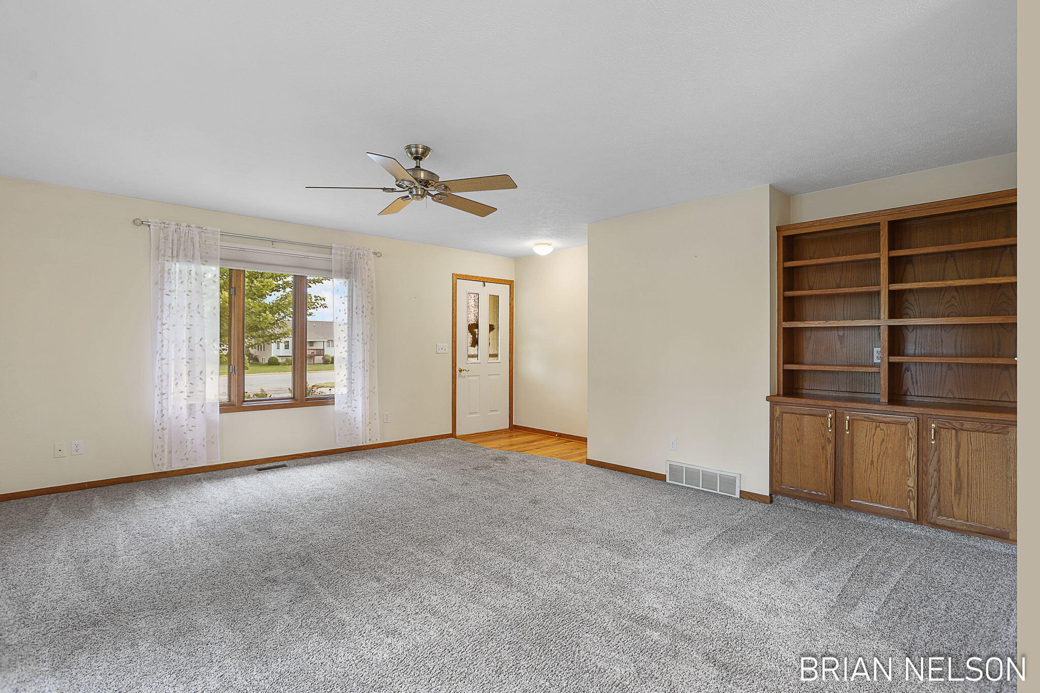 205 Parkside Drive Zeeland MI 49464