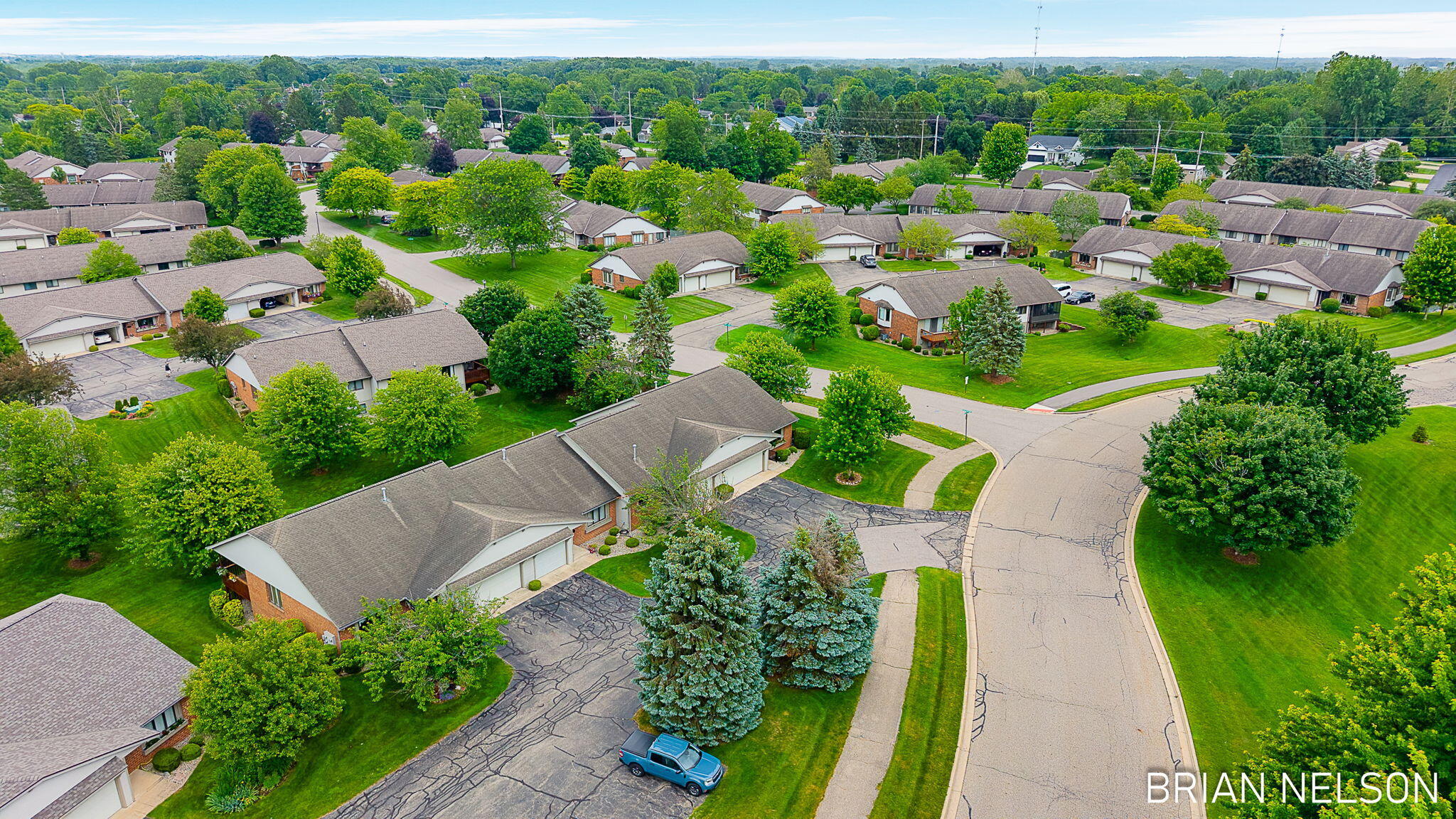 205 Parkside Drive Zeeland MI 49464