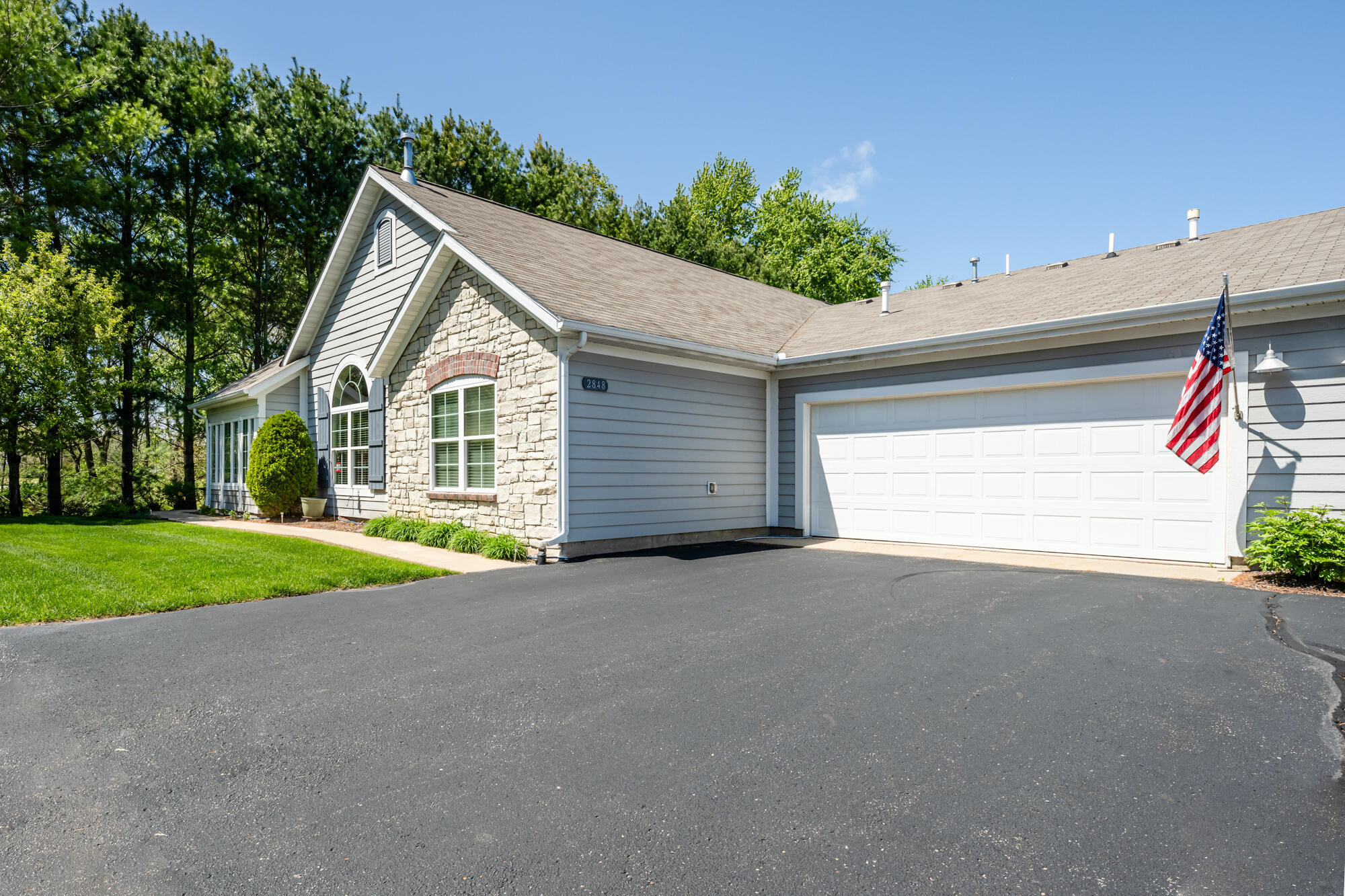 2848 Villa Lane Benton Harbor MI 49022