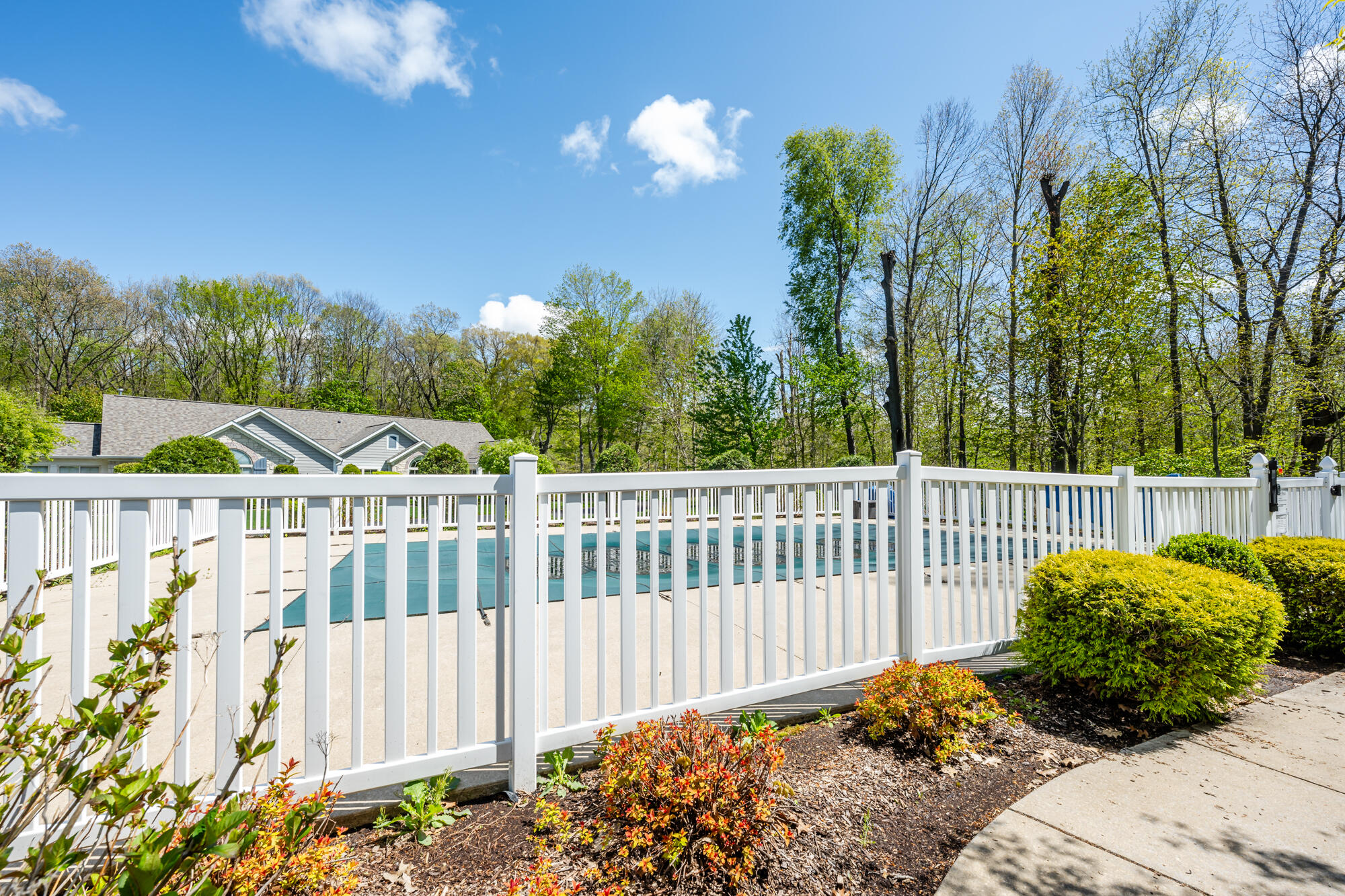 2848 Villa Lane Benton Harbor MI 49022