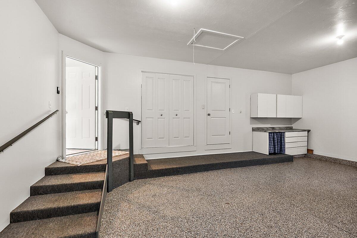 329 Hunters Run Circle Holland MI 49423