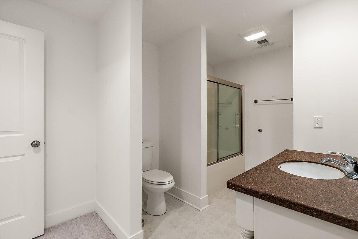 329 Hunters Run Circle Holland MI 49423