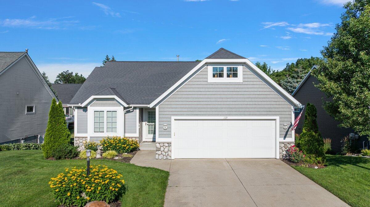 329 Hunters Run Circle Holland MI 49423