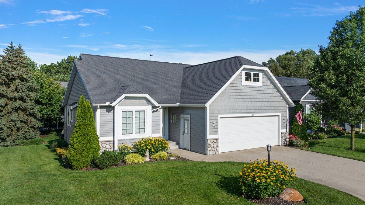 329 Hunters Run Circle Holland MI 49423