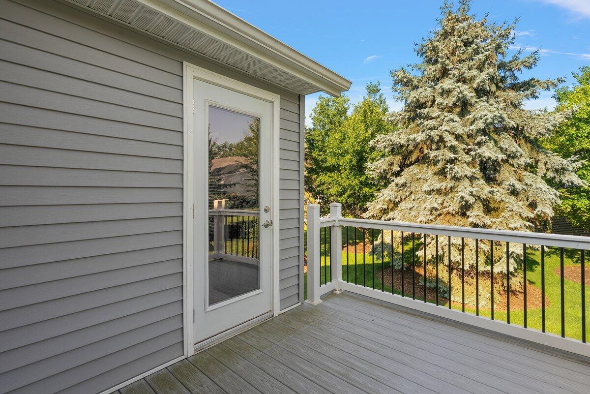 329 Hunters Run Circle Holland MI 49423