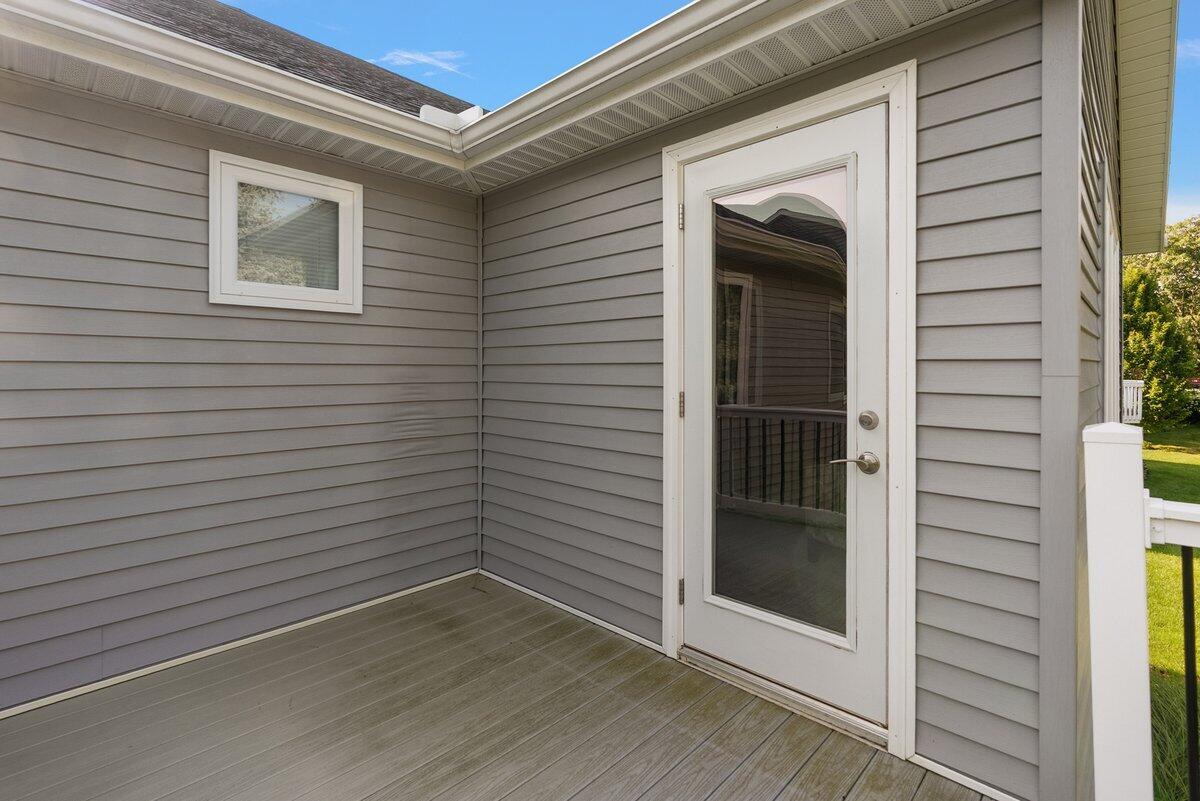 329 Hunters Run Circle Holland MI 49423