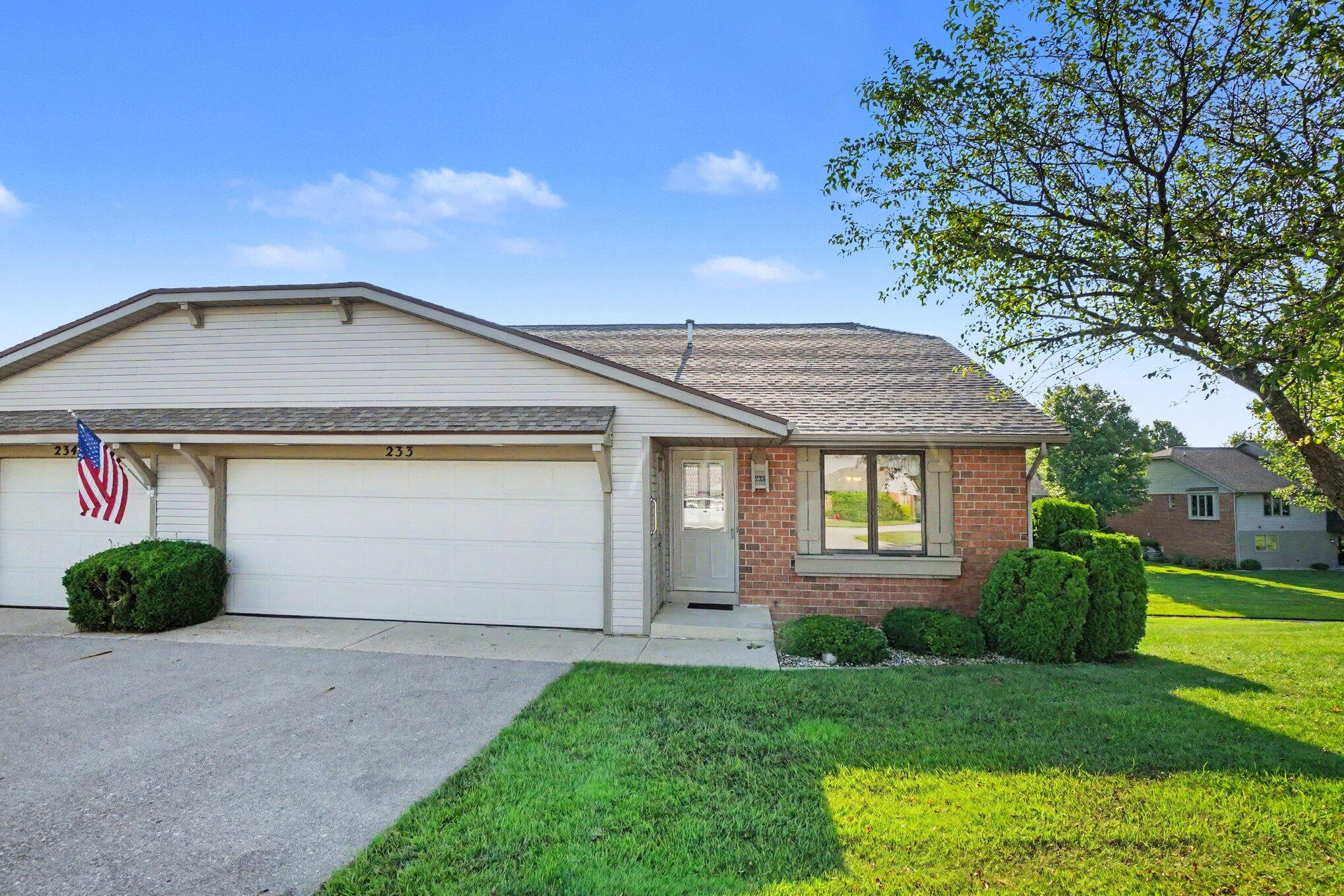 233 Parkside Drive Zeeland MI 49464