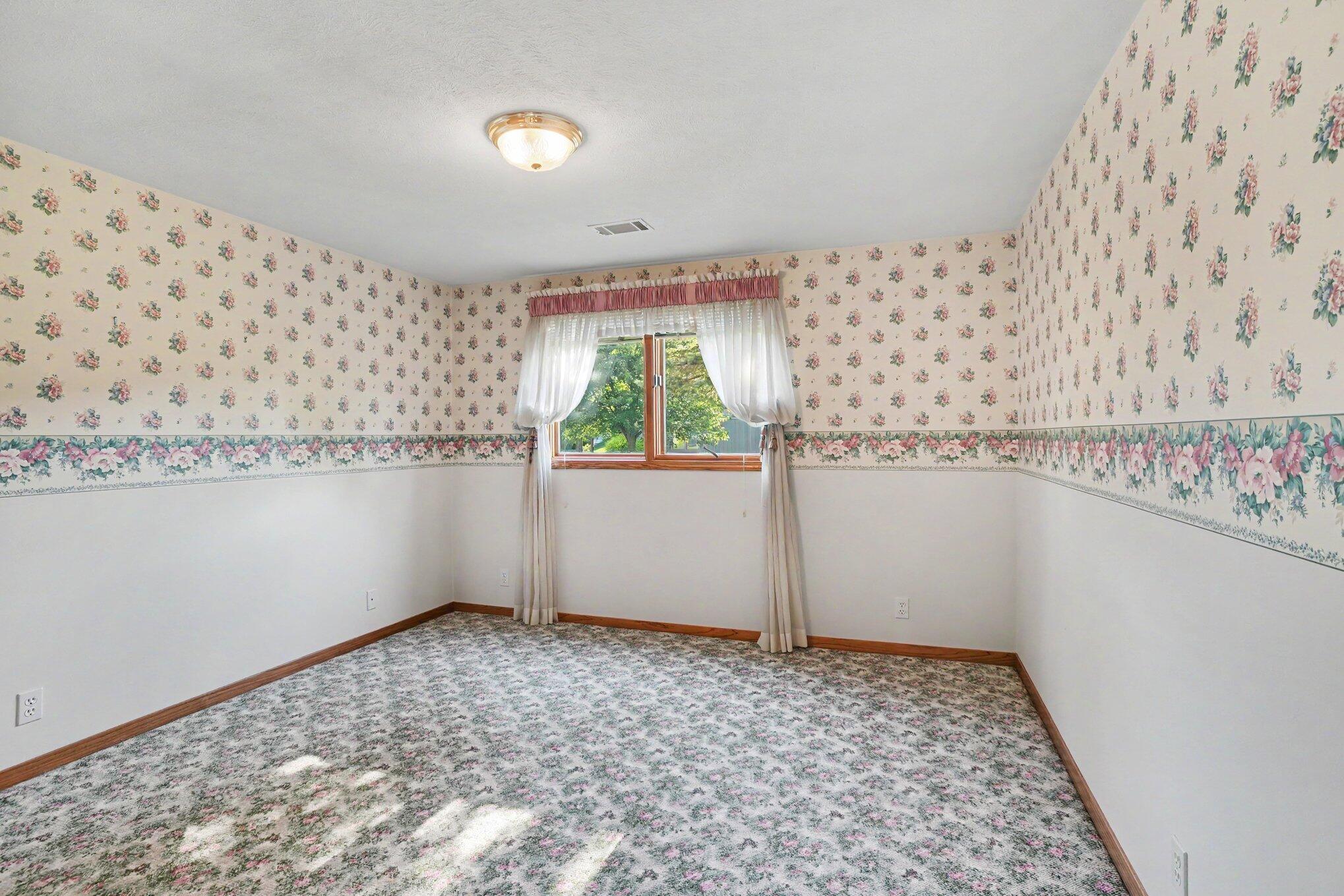 233 Parkside Drive Zeeland MI 49464