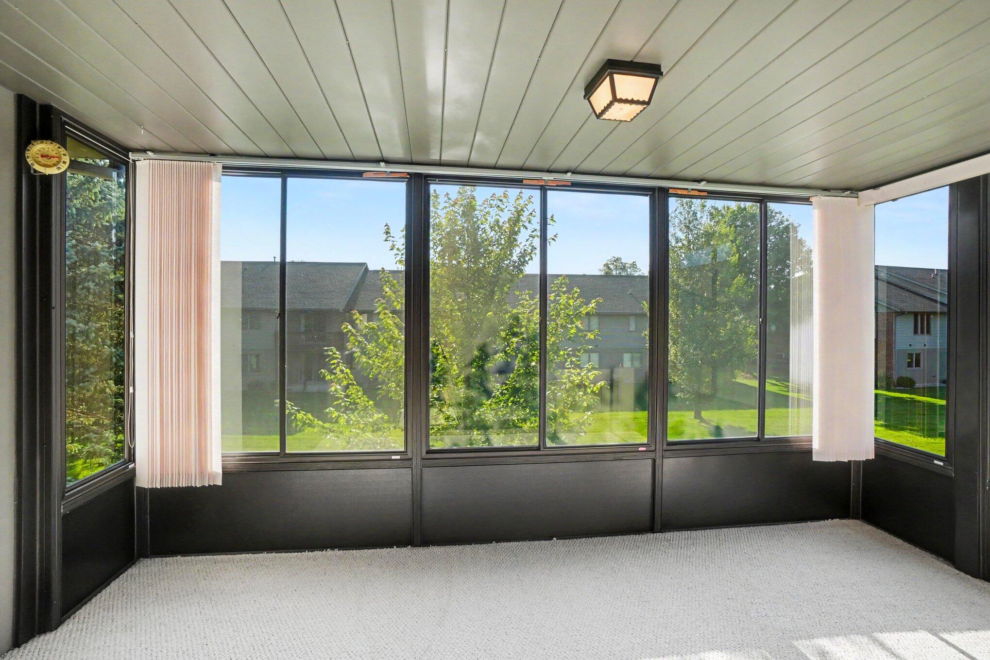 233 Parkside Drive Zeeland MI 49464