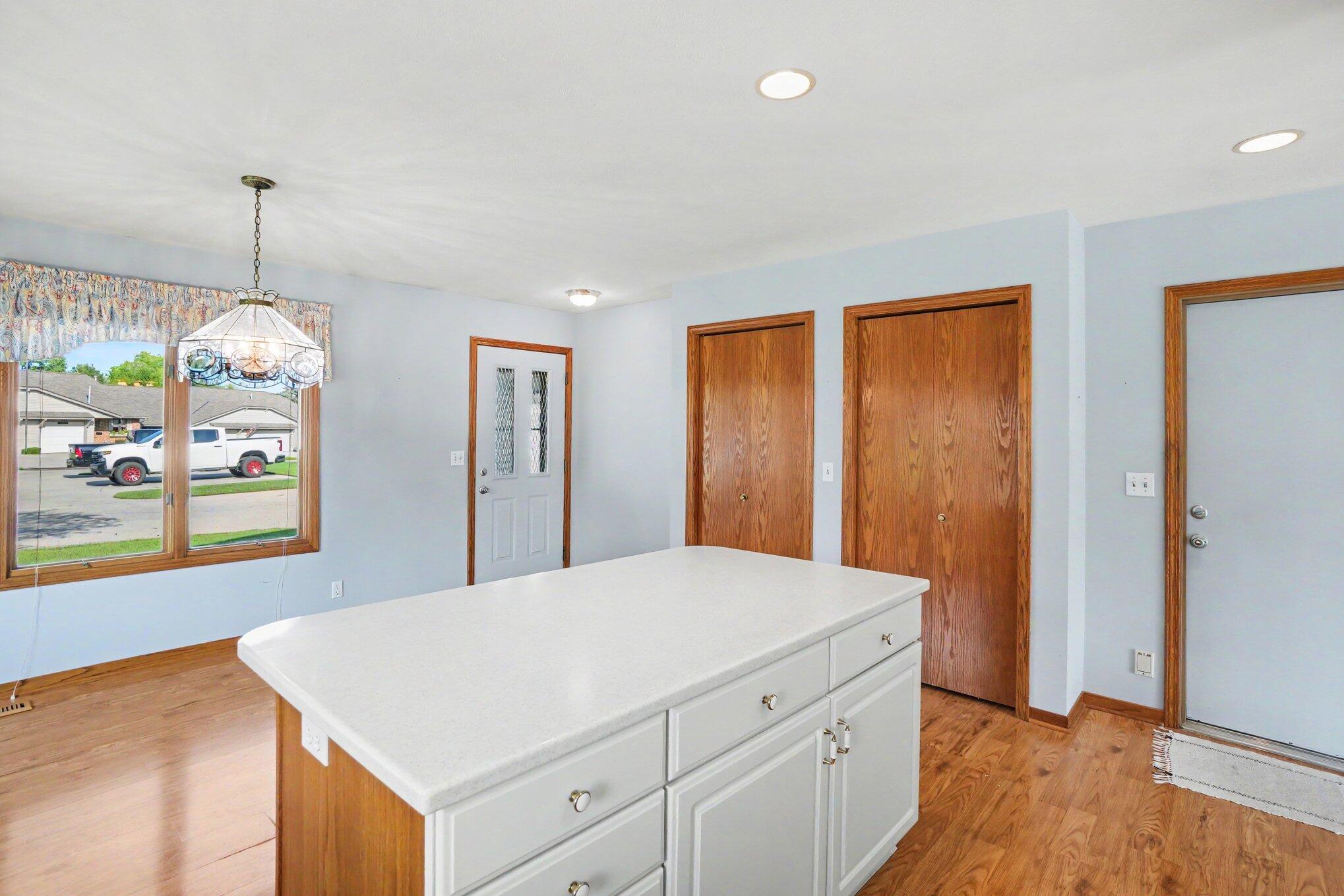 233 Parkside Drive Zeeland MI 49464