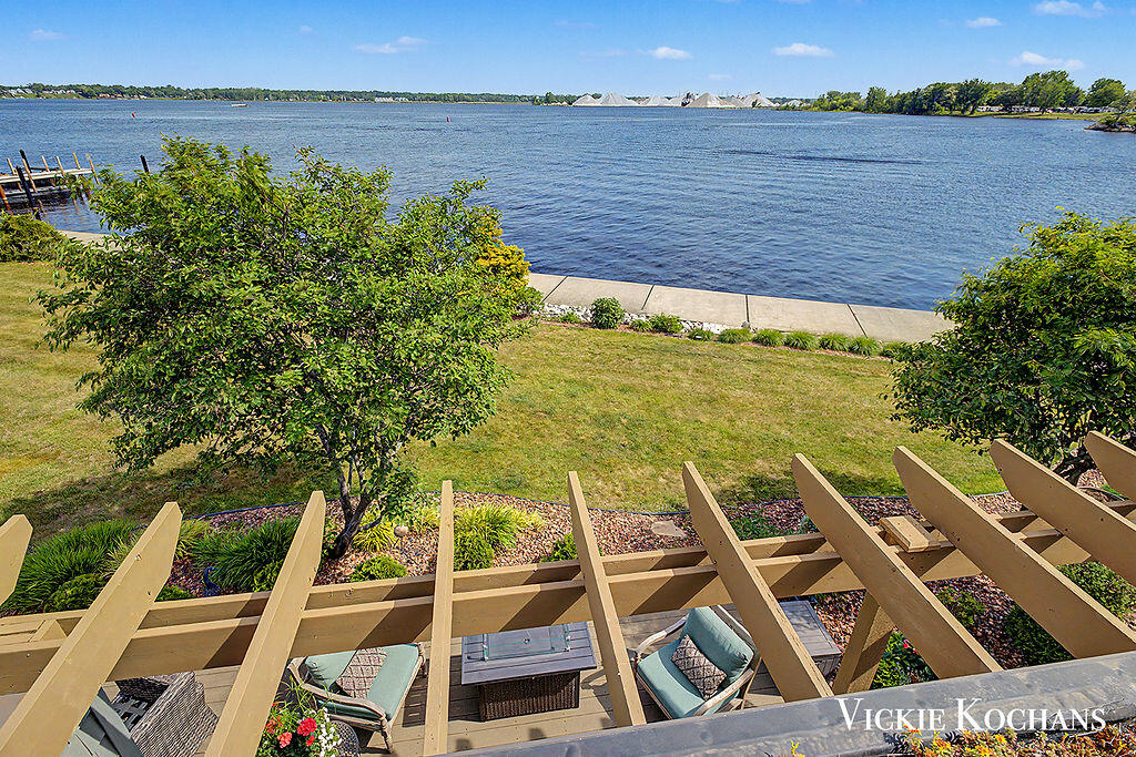 142 Viridian Drive Muskegon MI 49440