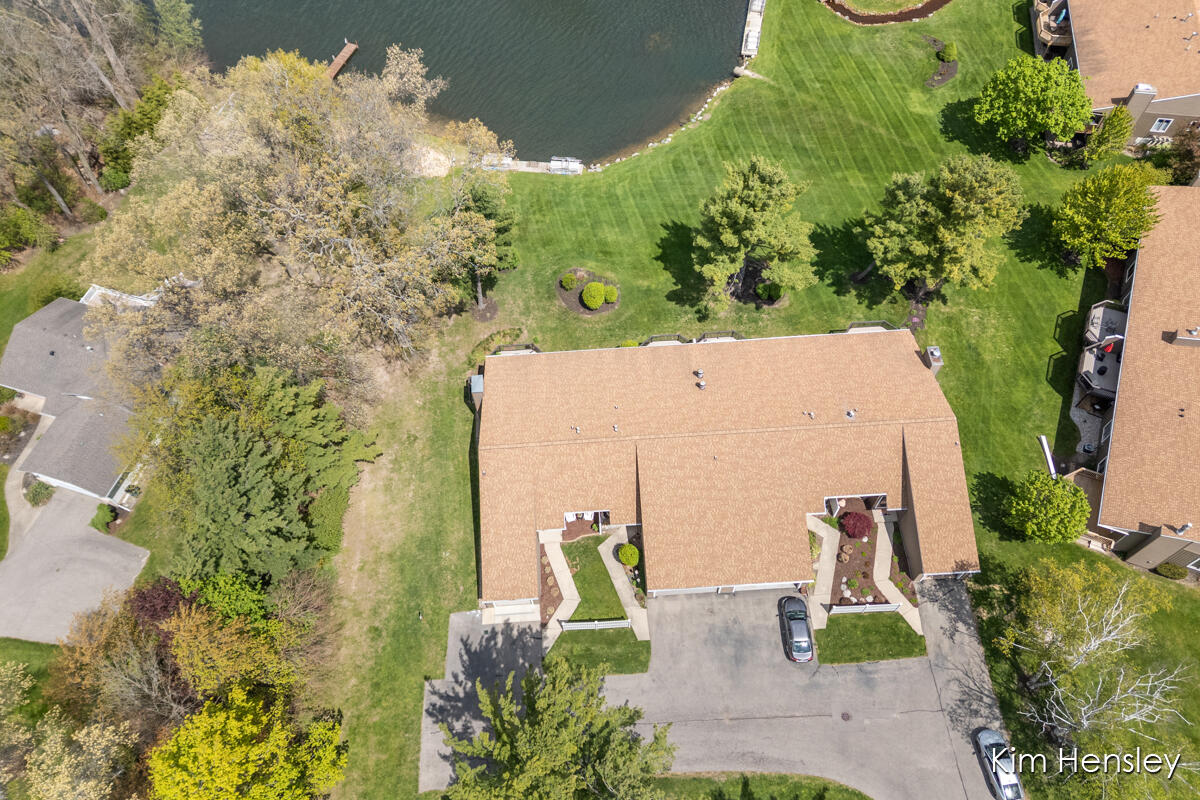 6641 Bella Vista Drive NE Rockford MI 49341