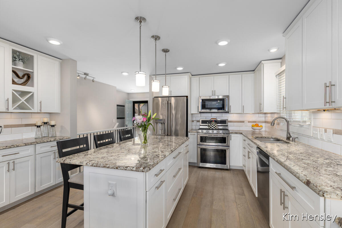 6641 Bella Vista Drive NE Rockford MI 49341