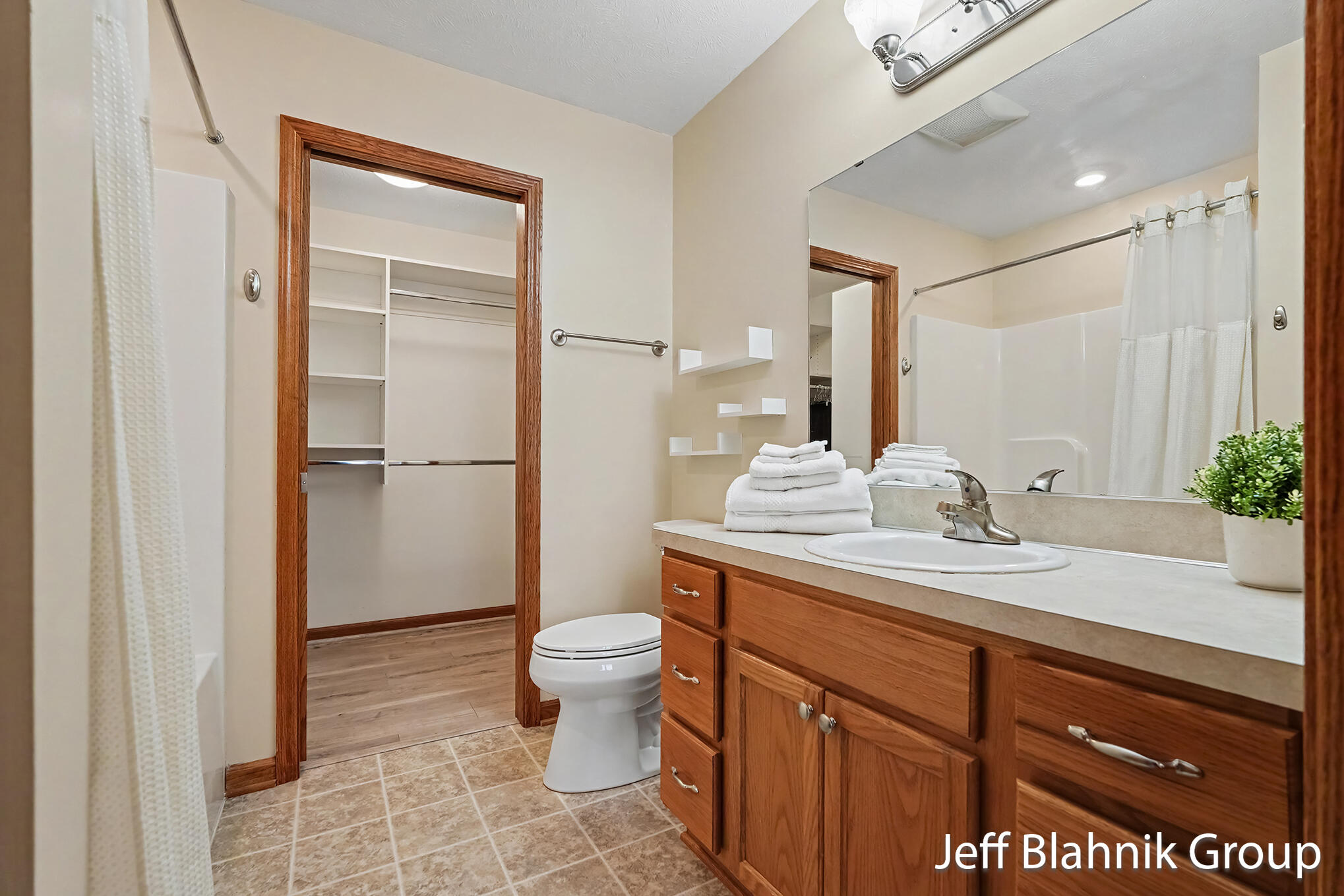 3559 Megan Court NW Grand Rapids MI 49534