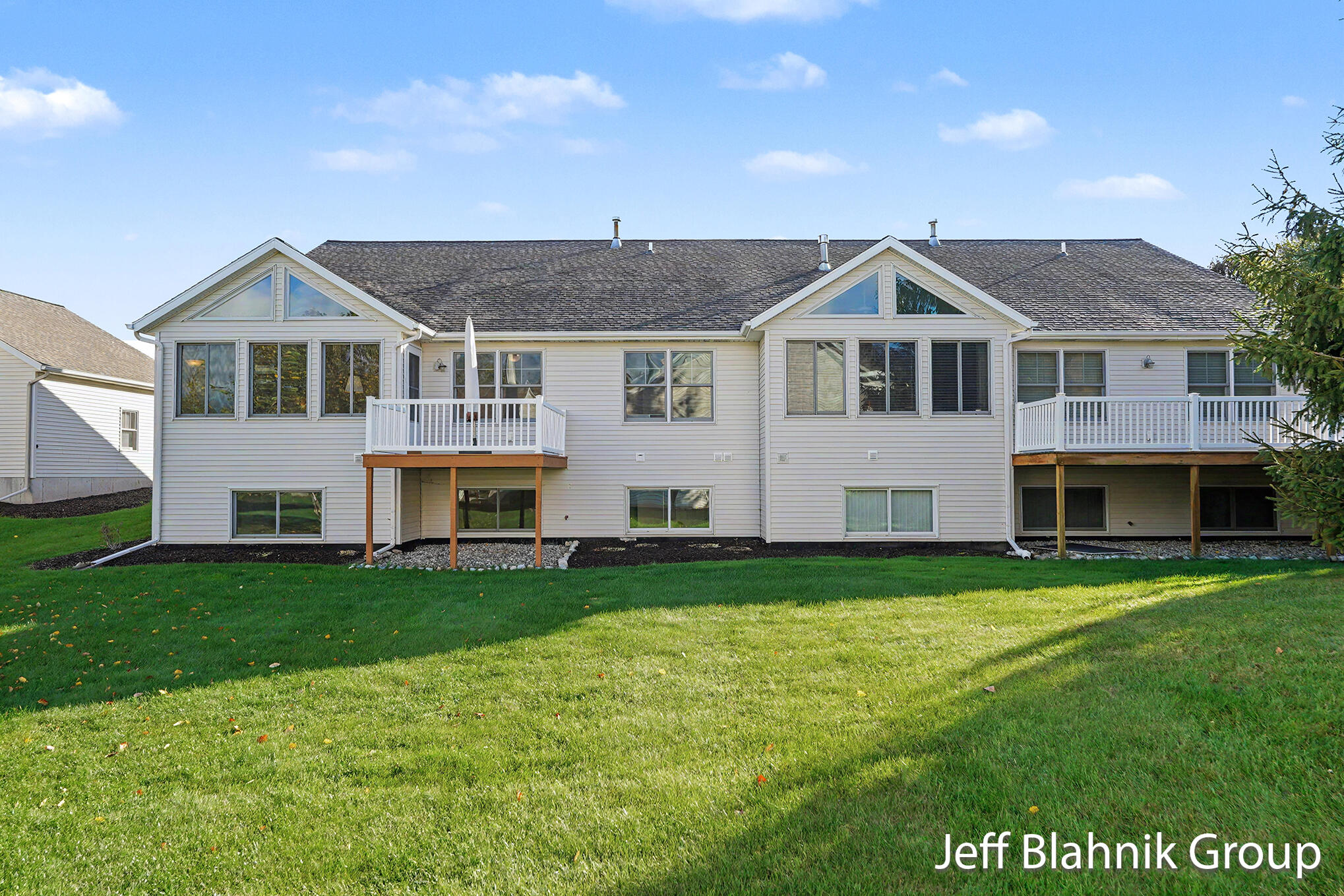 3559 Megan Court NW Grand Rapids MI 49534