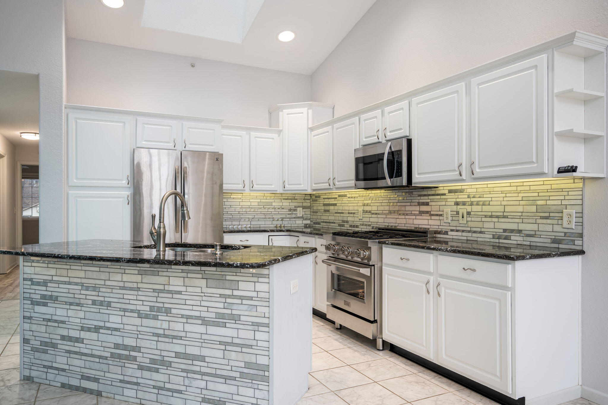 2411 Lake Avenue Muskegon MI 49445