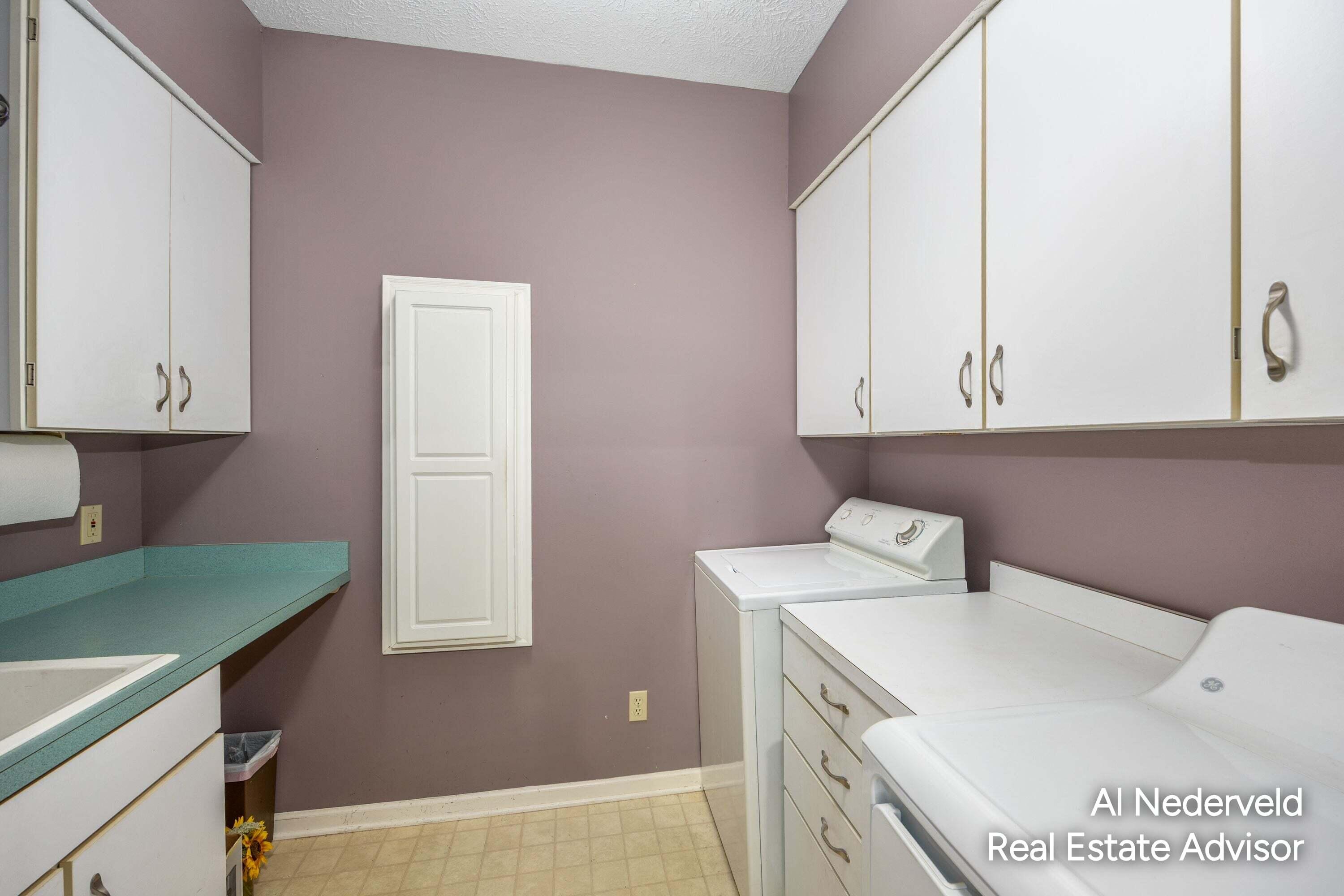 2126 S Cross Creek Drive SE Grand Rapids MI 49508