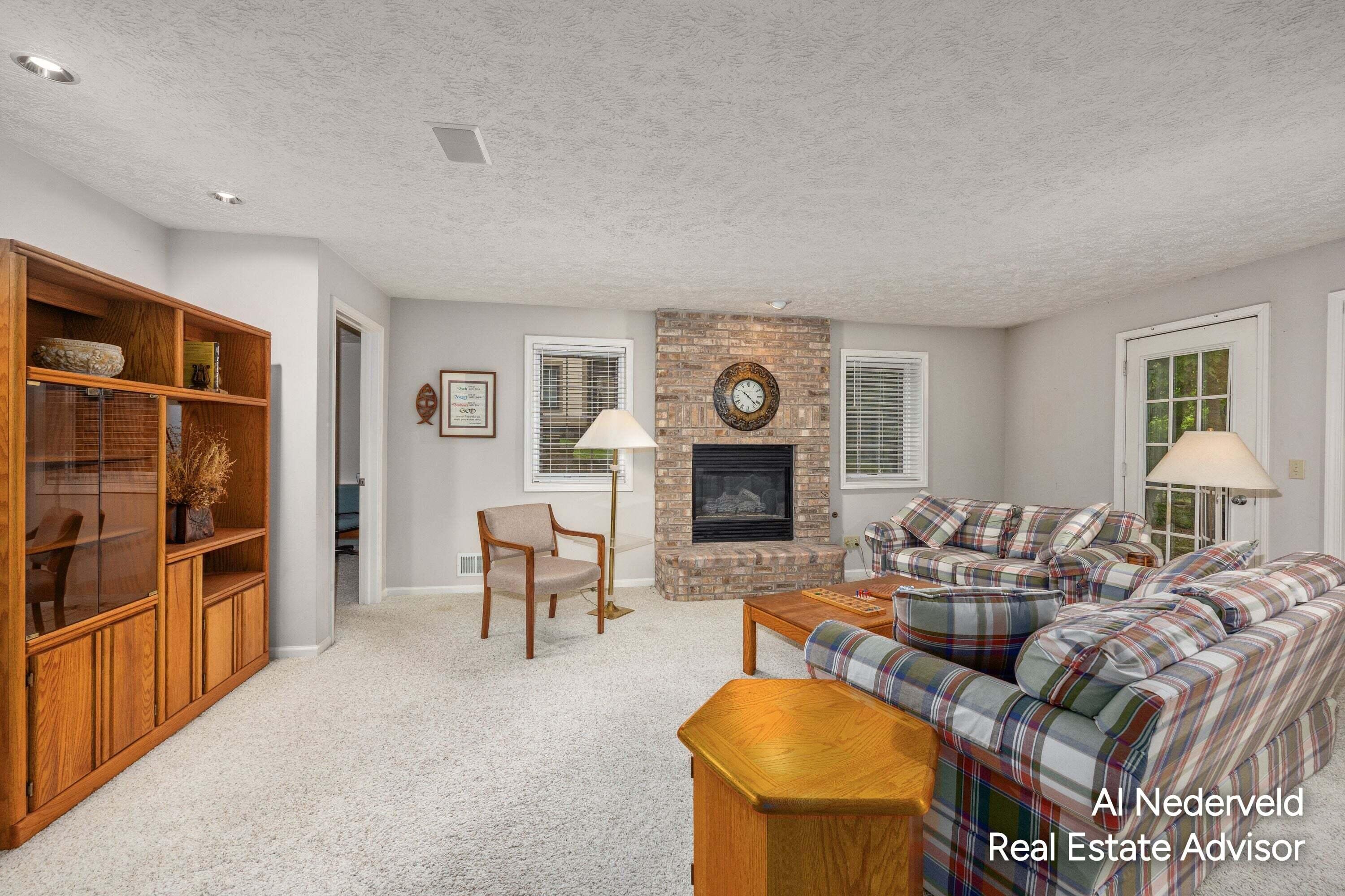2126 S Cross Creek Drive SE Grand Rapids MI 49508