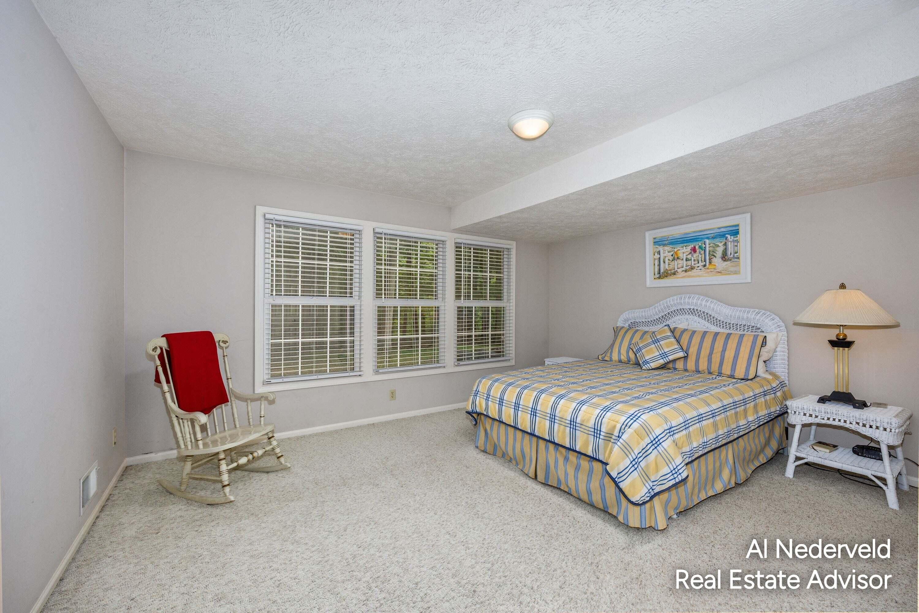 2126 S Cross Creek Drive SE Grand Rapids MI 49508