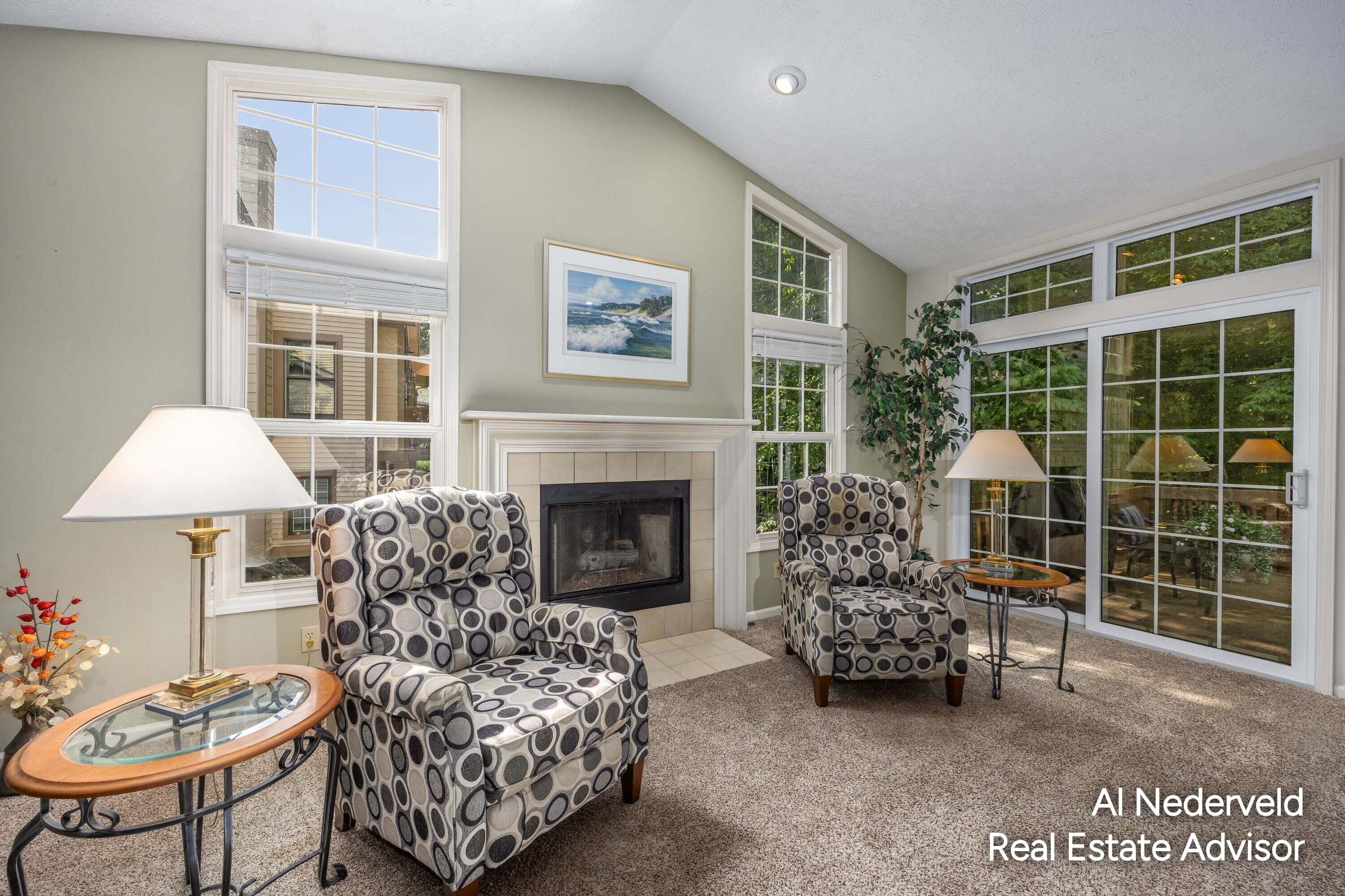 2126 S Cross Creek Drive SE Grand Rapids MI 49508