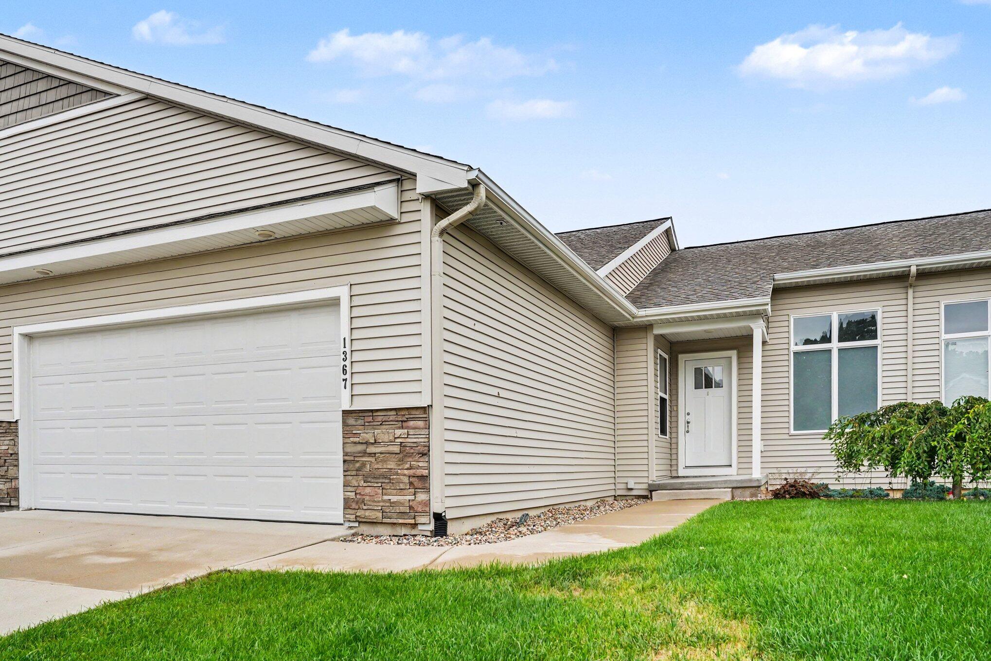 1367 S Village Circle Kalamazoo MI 49009