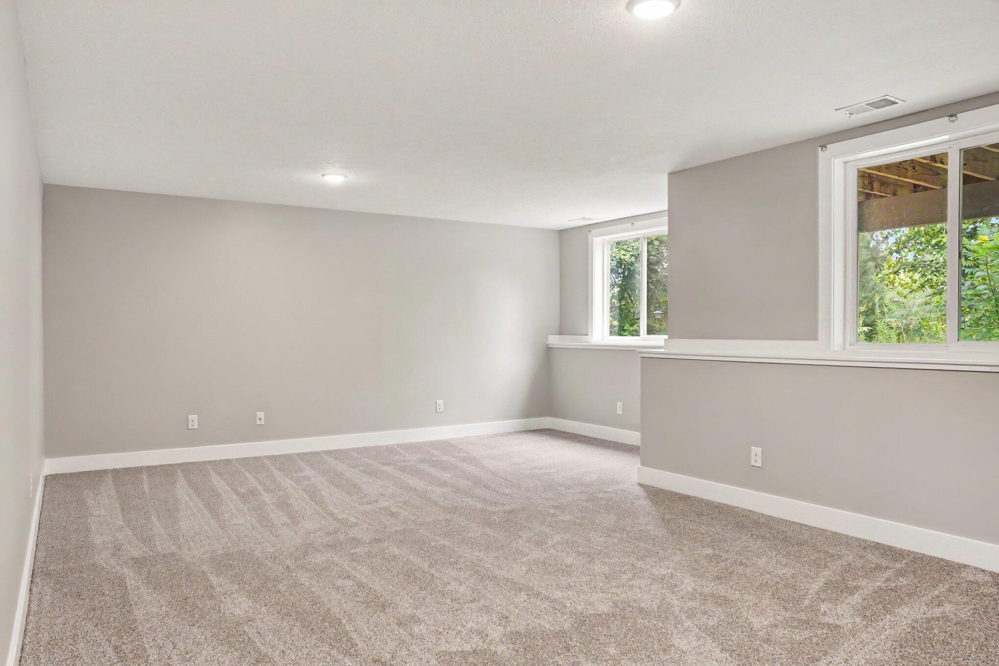 1367 S Village Circle Kalamazoo MI 49009
