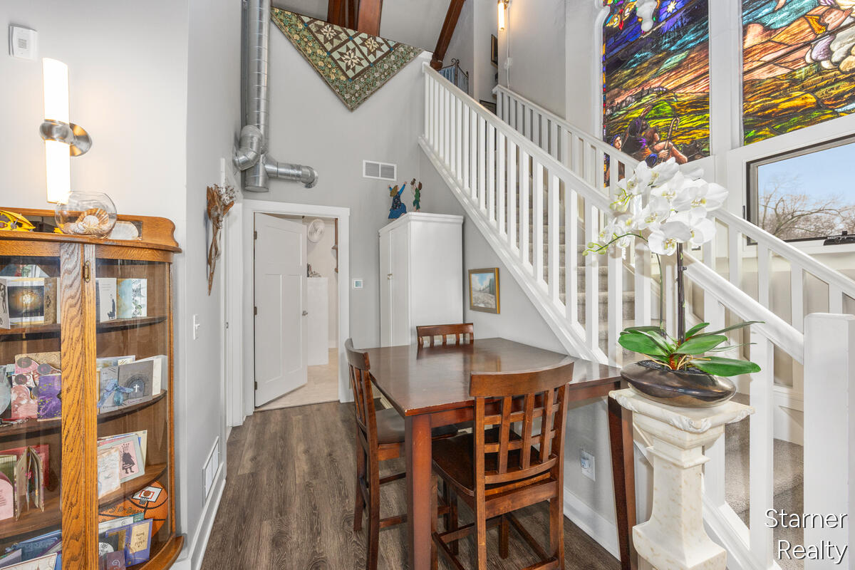 253 Prospect Avenue NE Grand Rapids MI 49503