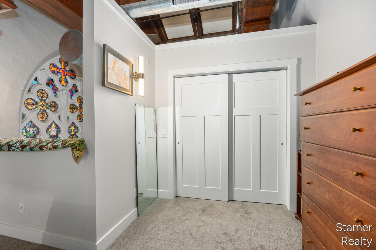 253 Prospect Avenue NE Grand Rapids MI 49503