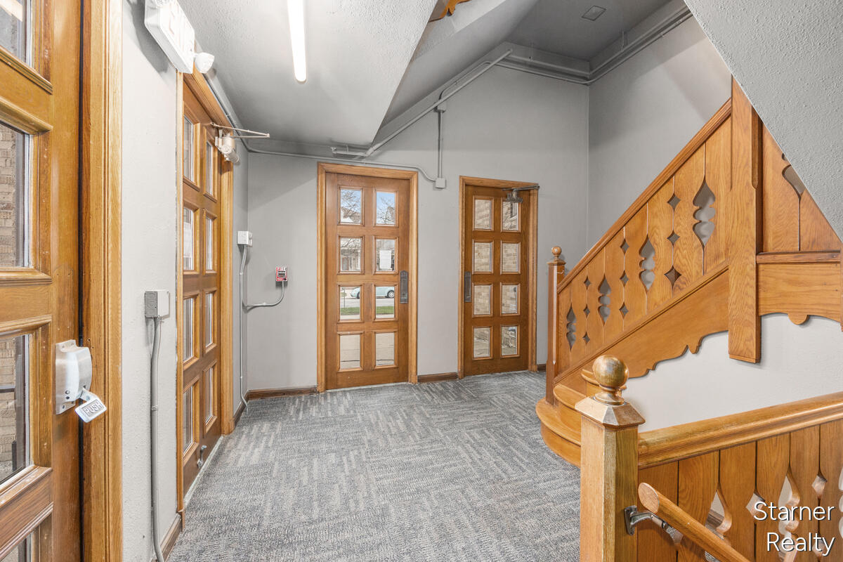 253 Prospect Avenue NE Grand Rapids MI 49503