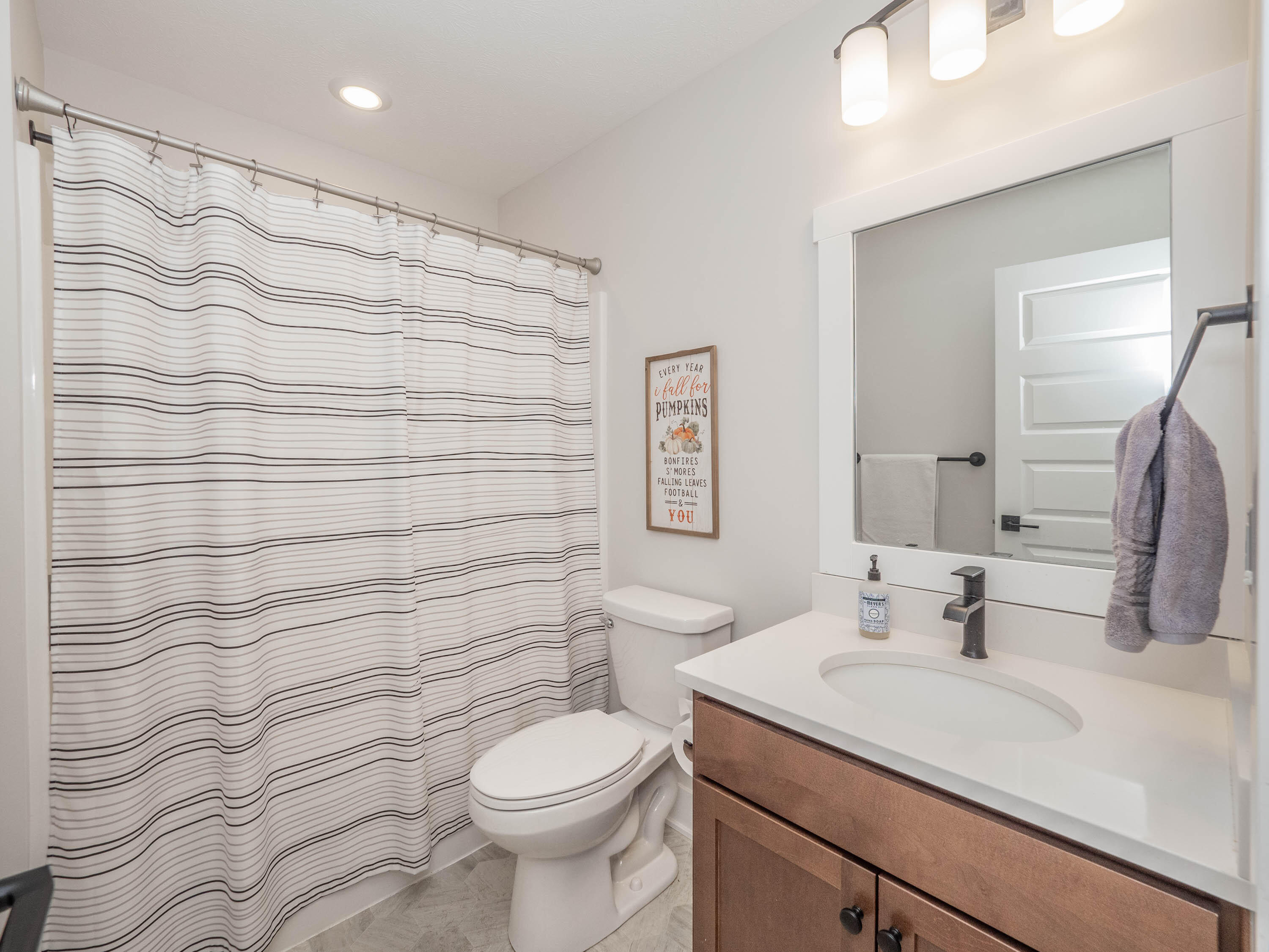 211 Hickory Valley Drive Kalamazoo MI 49009