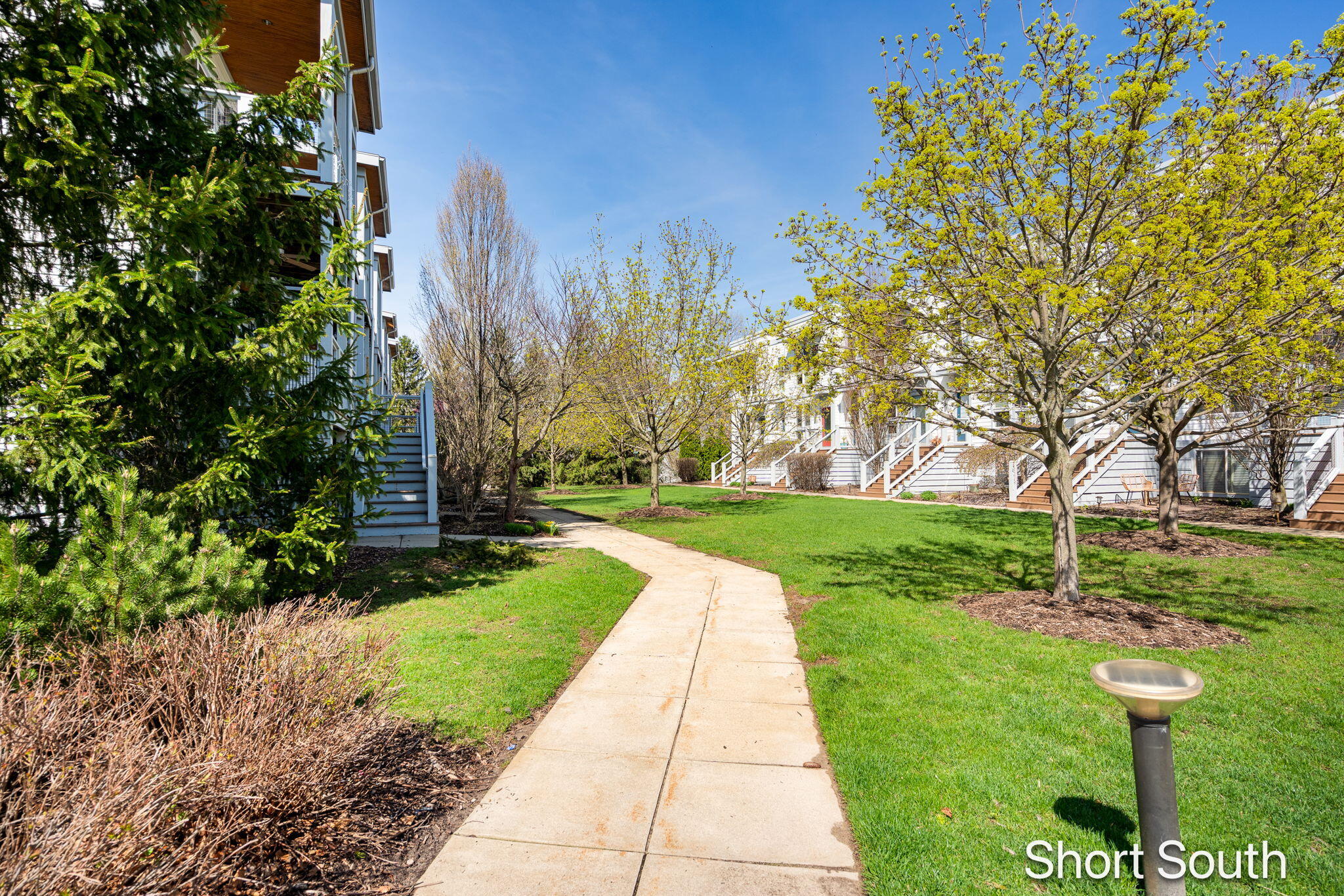 2090 Celadon Drive NE Grand Rapids MI 49525