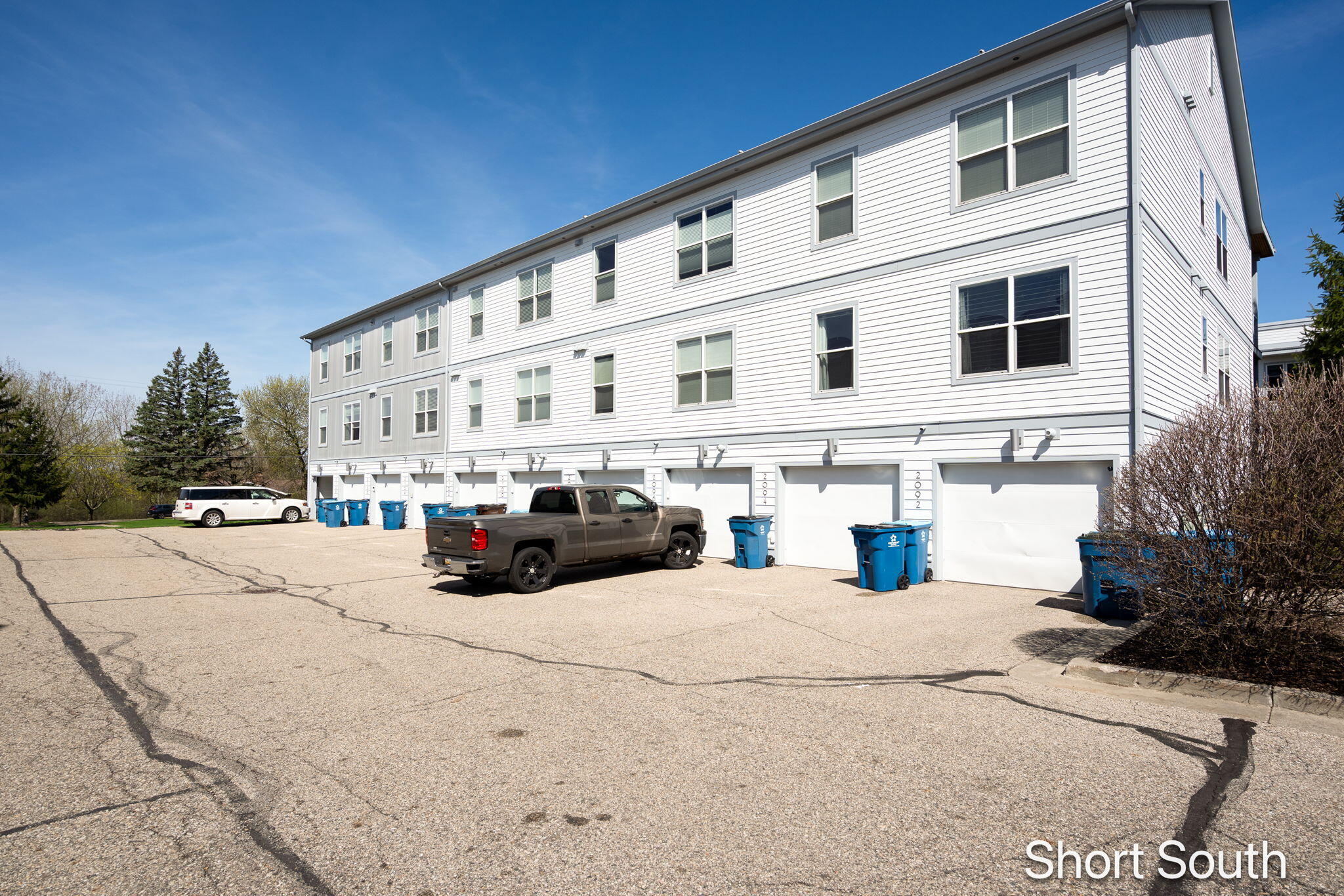 2090 Celadon Drive NE Grand Rapids MI 49525