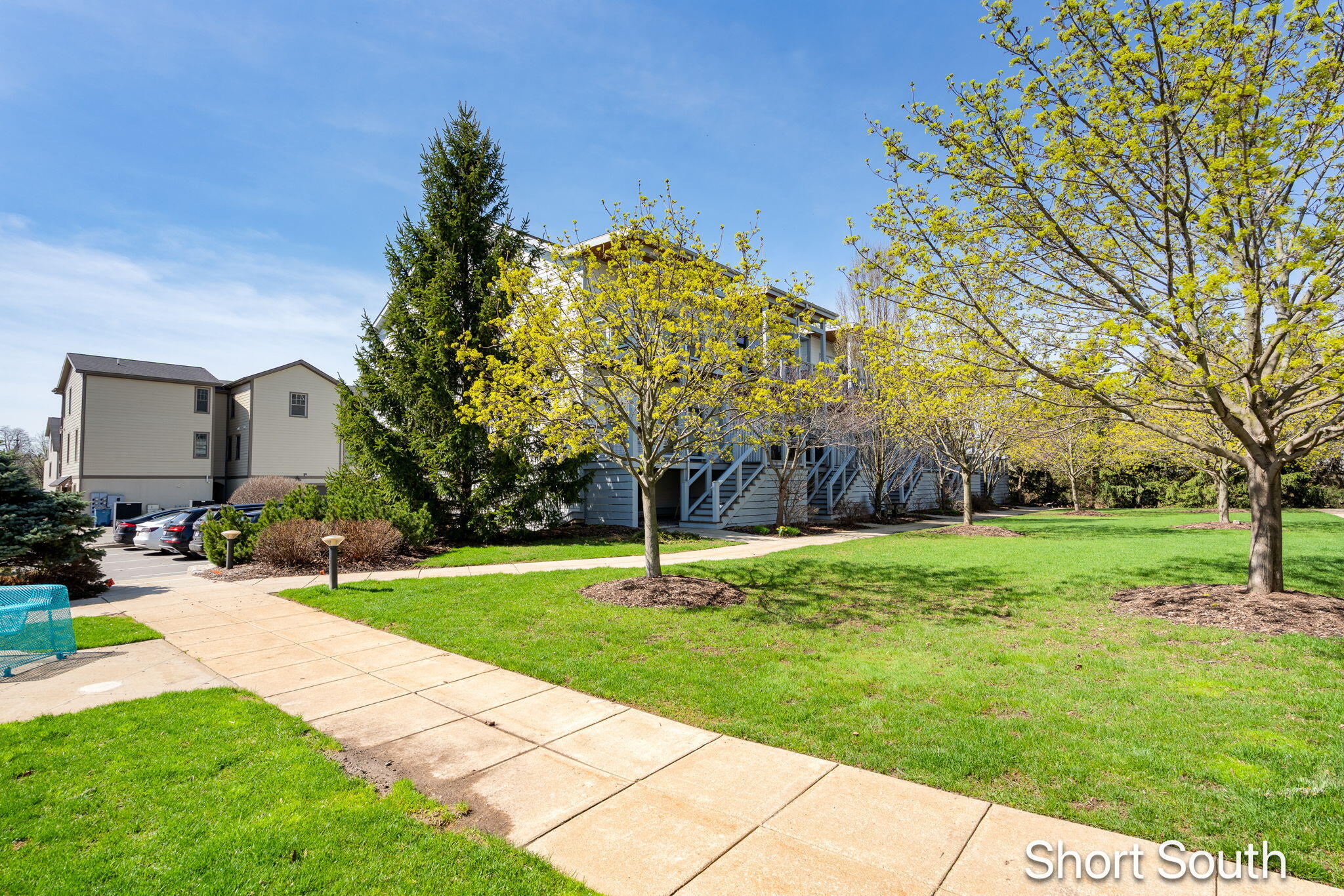 2090 Celadon Drive NE Grand Rapids MI 49525