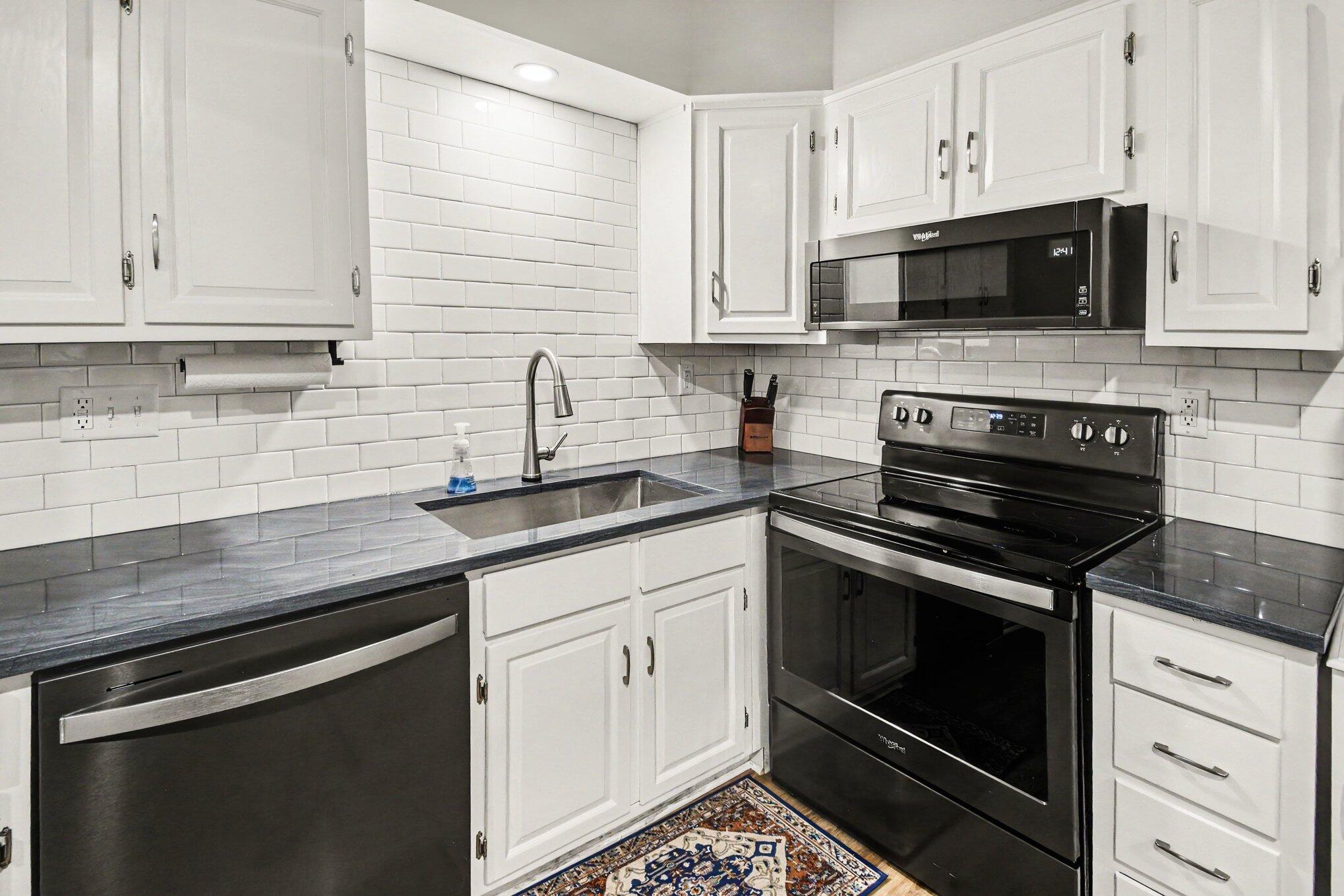 2759 Leonard Street NW Grand Rapids MI 49504
