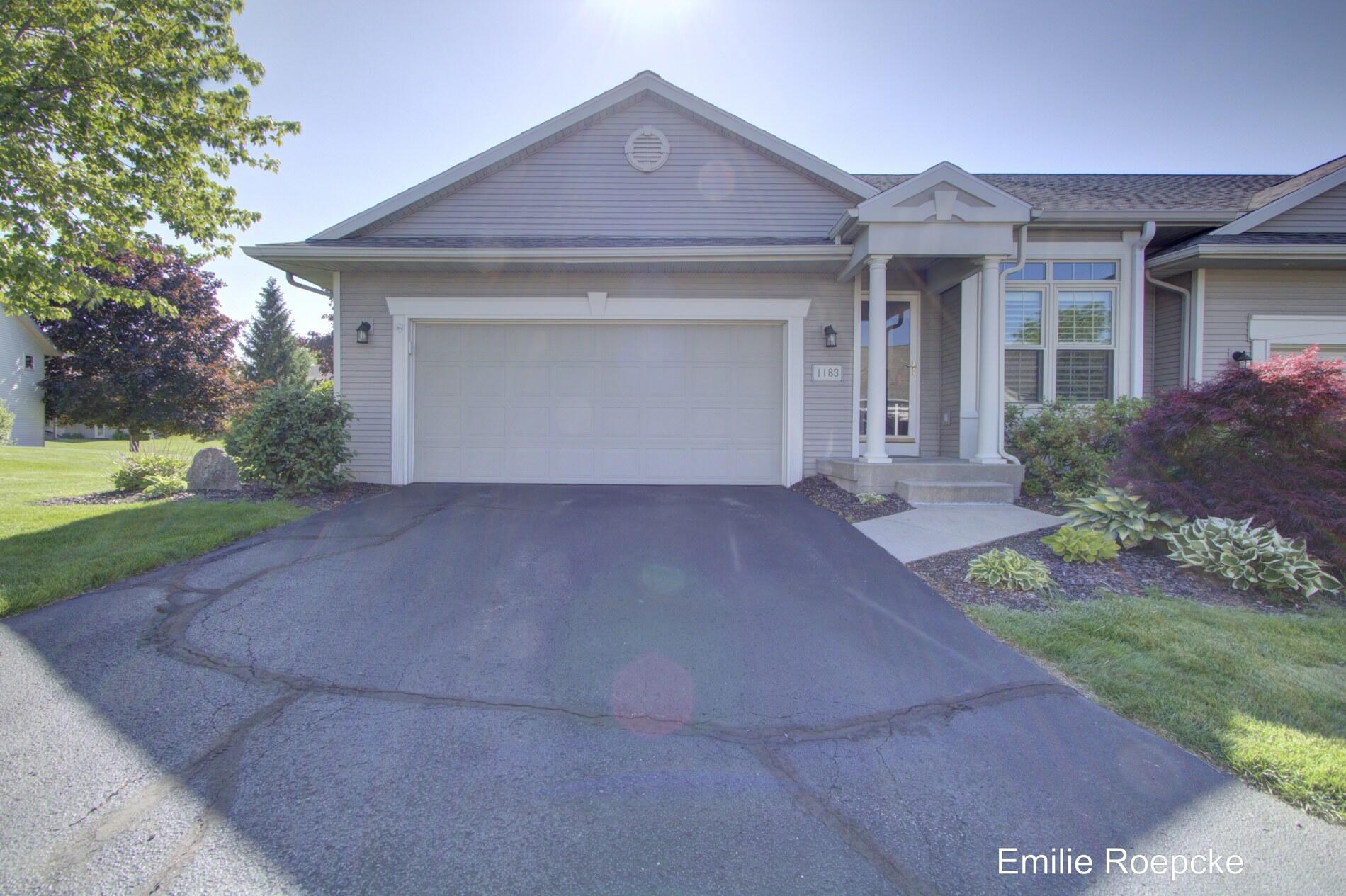 1183 Kensington Street NW Grand Rapids MI 49534