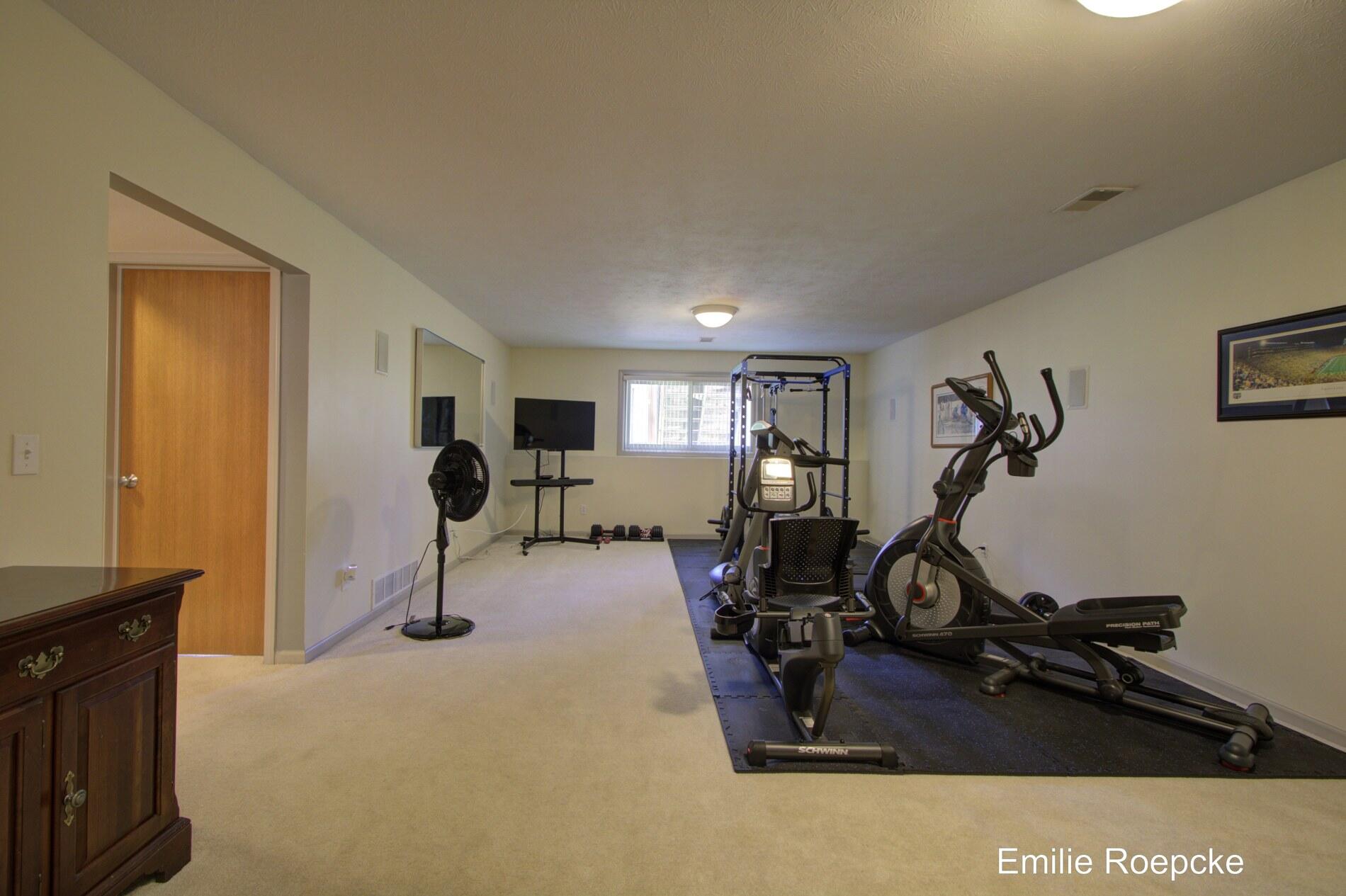 1183 Kensington Street NW Grand Rapids MI 49534