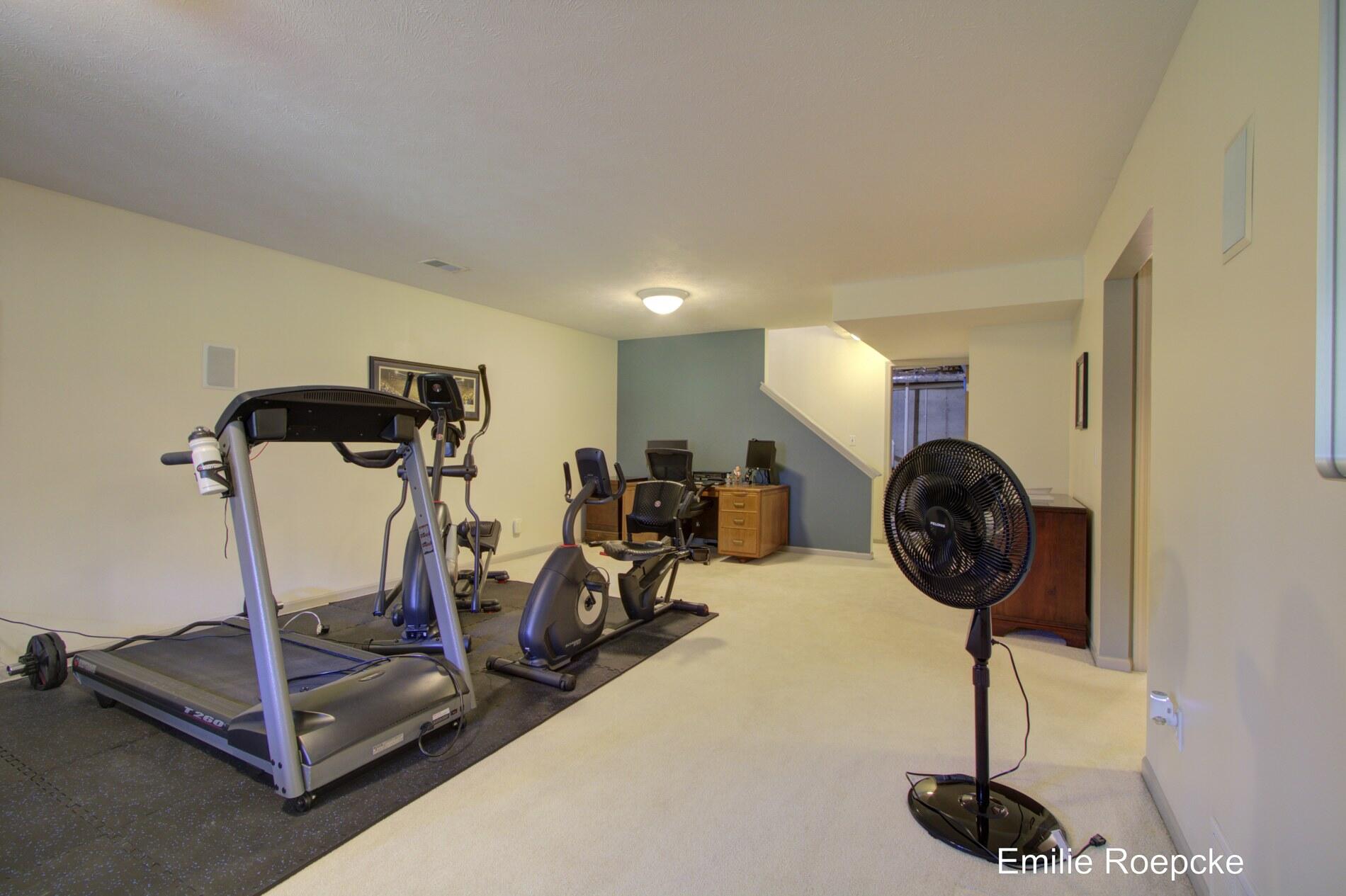 1183 Kensington Street NW Grand Rapids MI 49534